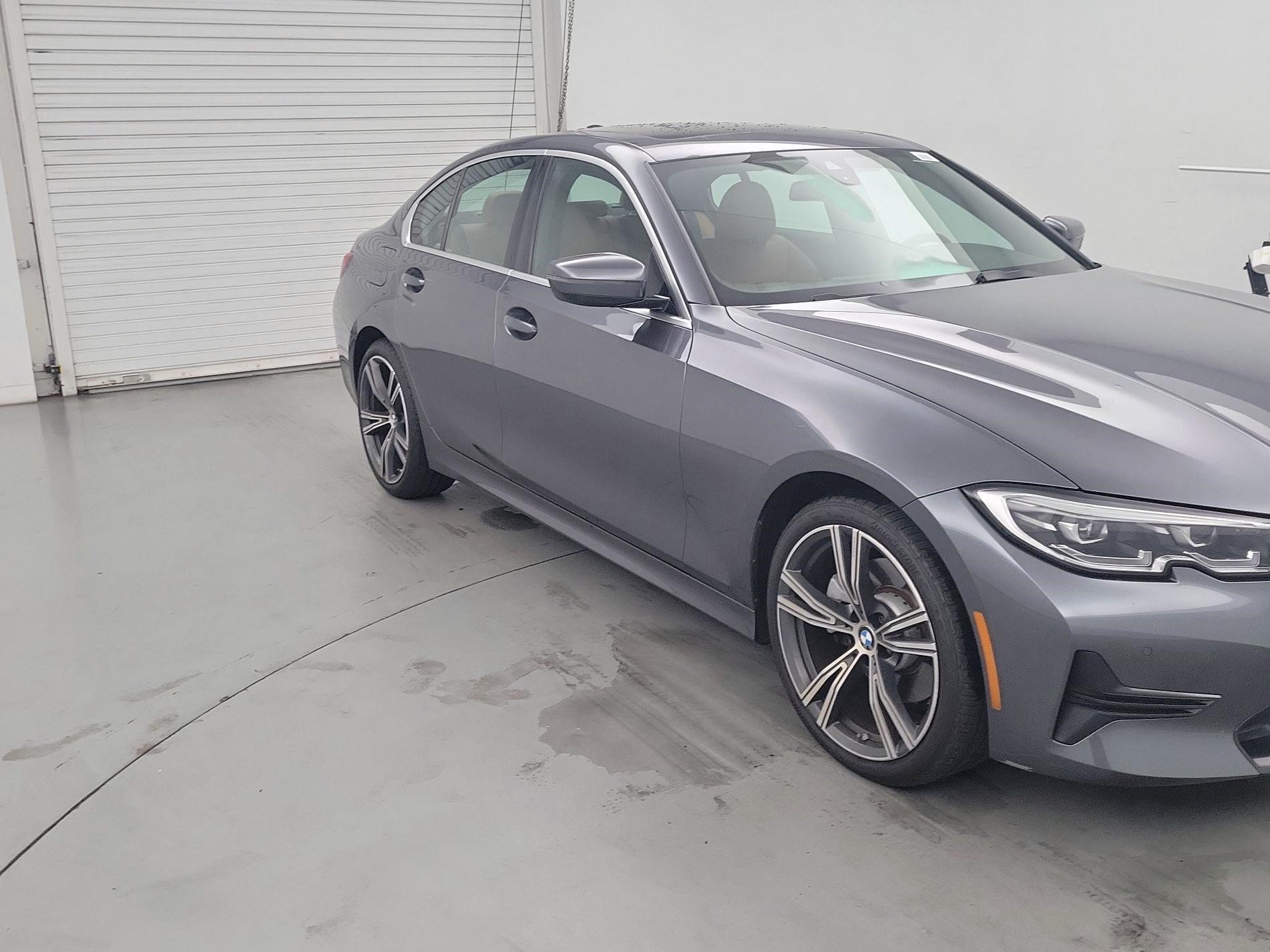 Thumbnail: 2022 BMW 3 Series - 1