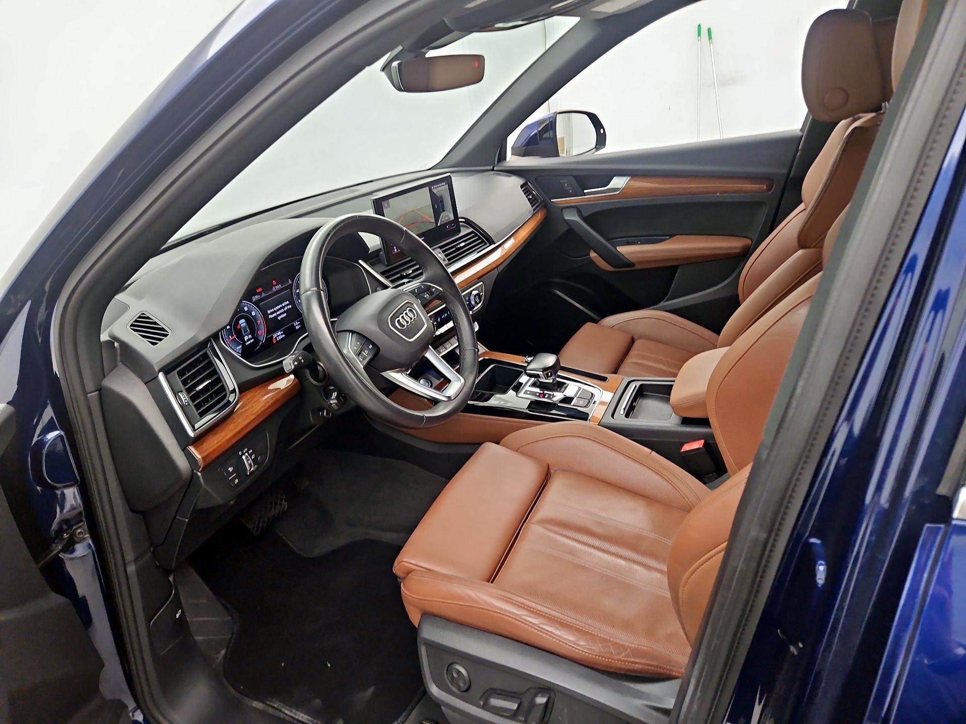 Thumbnail: 2022 Audi Q5 - 11