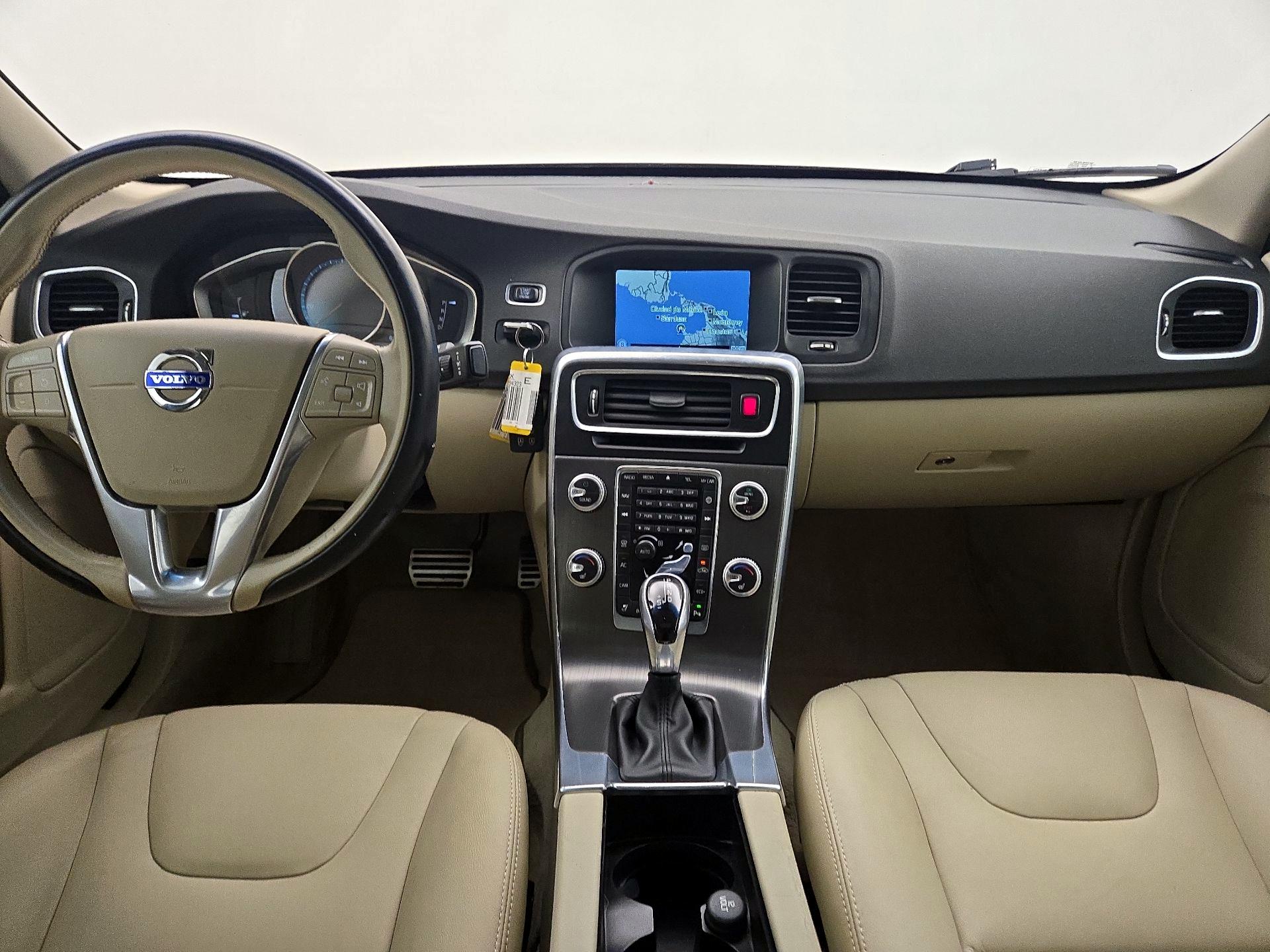 Thumbnail: 2016 Volvo S60 - 9