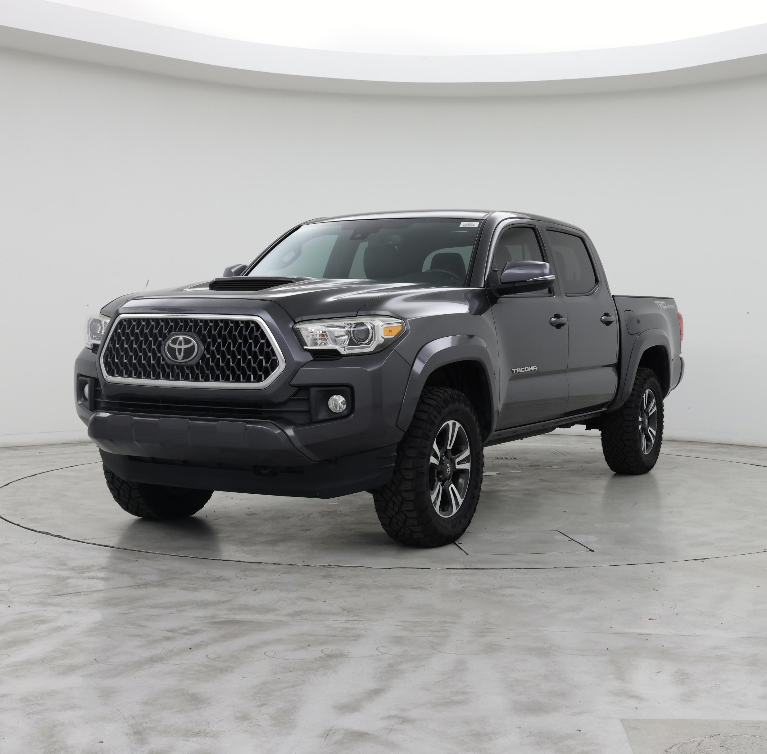 Thumbnail: 2019 Toyota Tacoma - 4