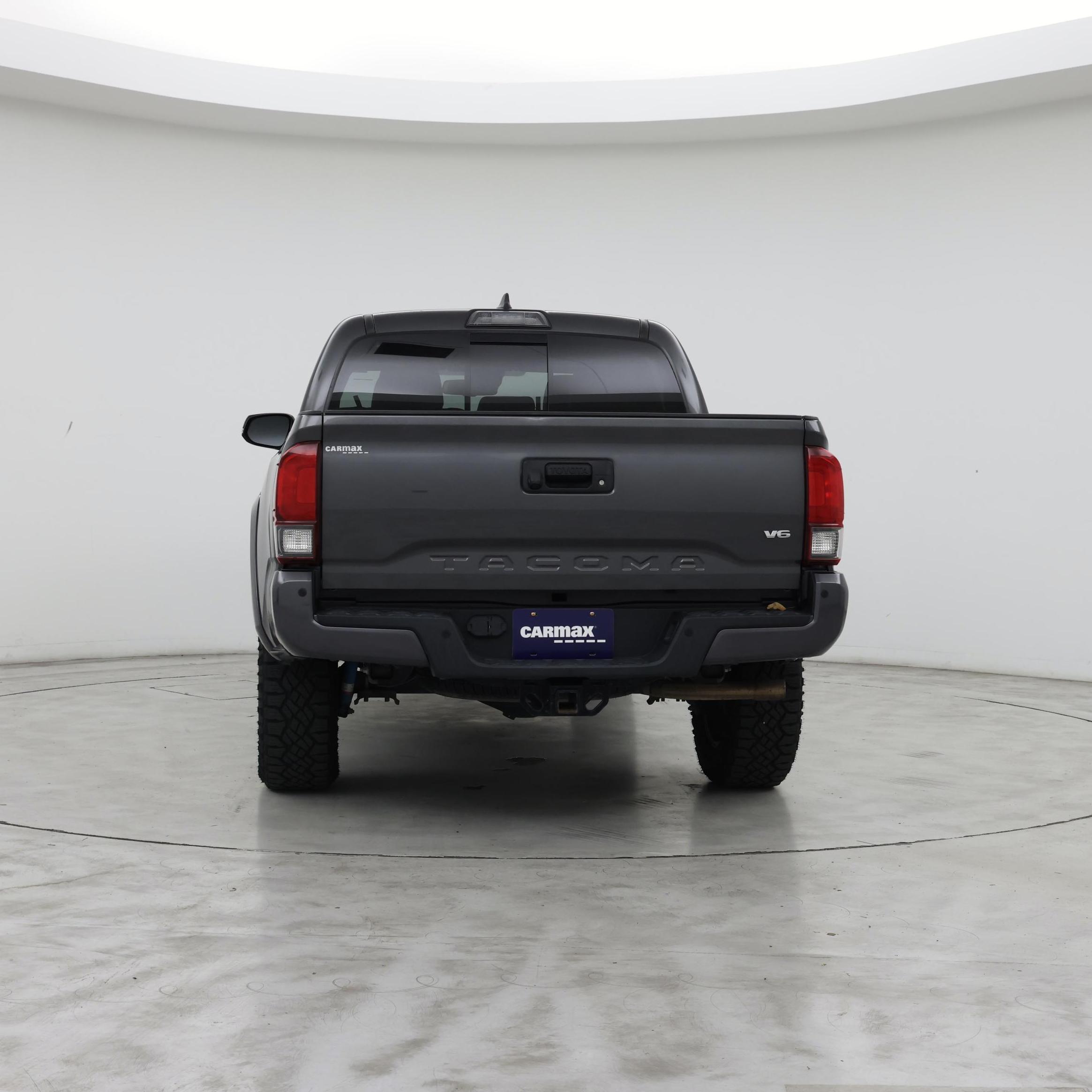 Thumbnail: 2019 Toyota Tacoma - 6