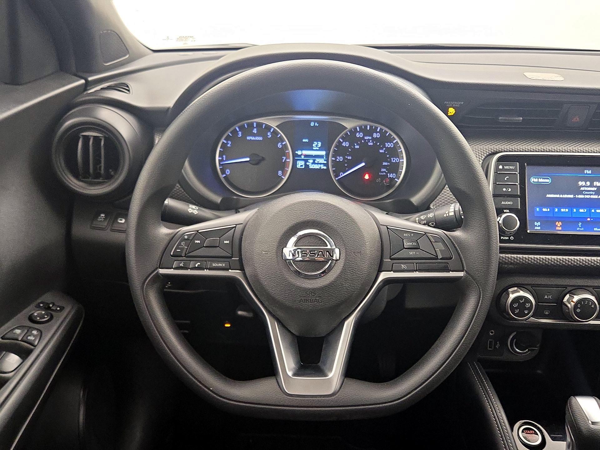 Thumbnail: 2019 Nissan Kicks - 10