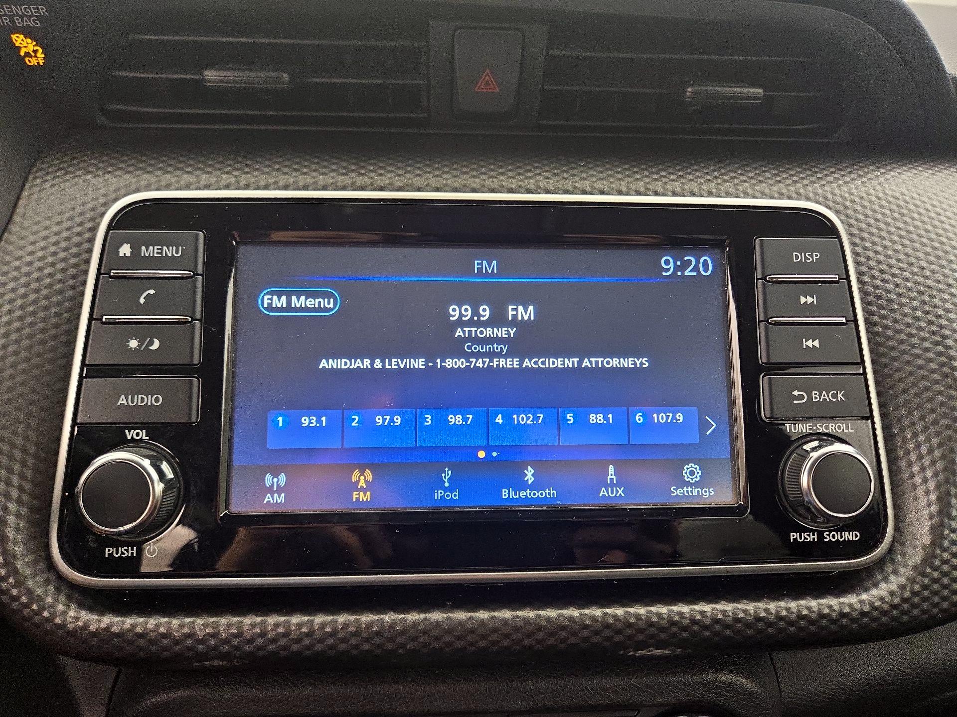 Thumbnail: 2019 Nissan Kicks - 15