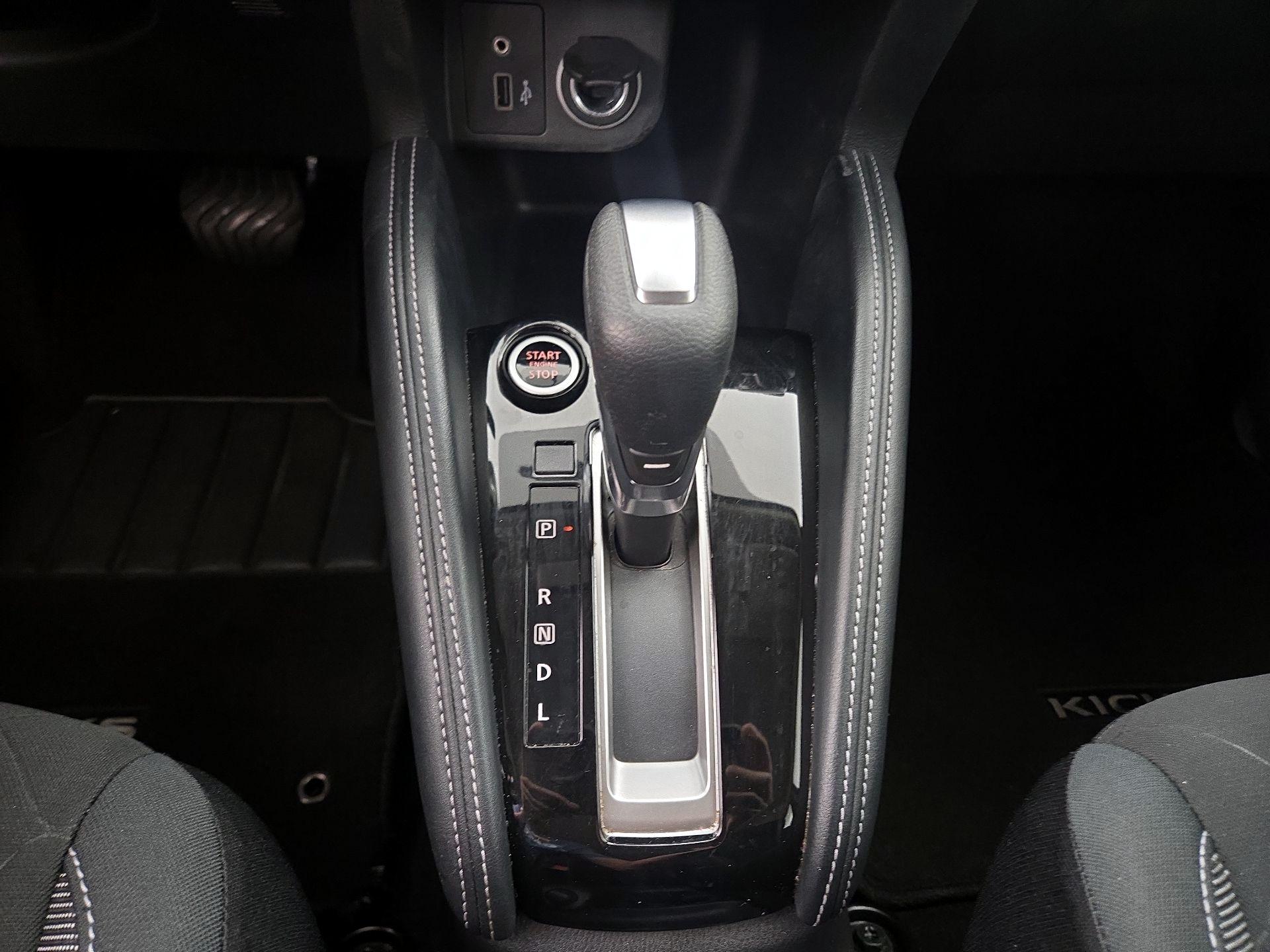 Thumbnail: 2019 Nissan Kicks - 17