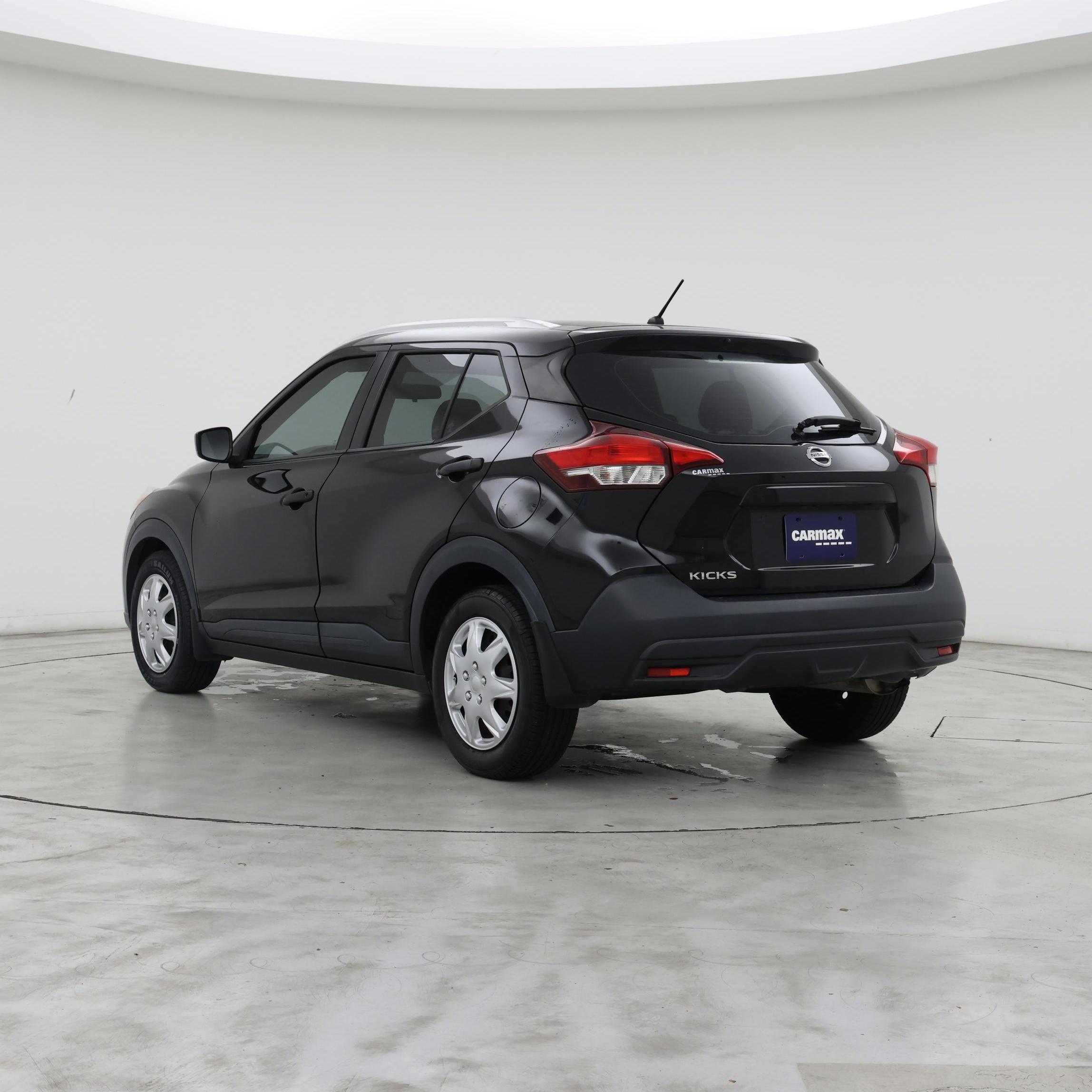 Thumbnail: 2019 Nissan Kicks - 2
