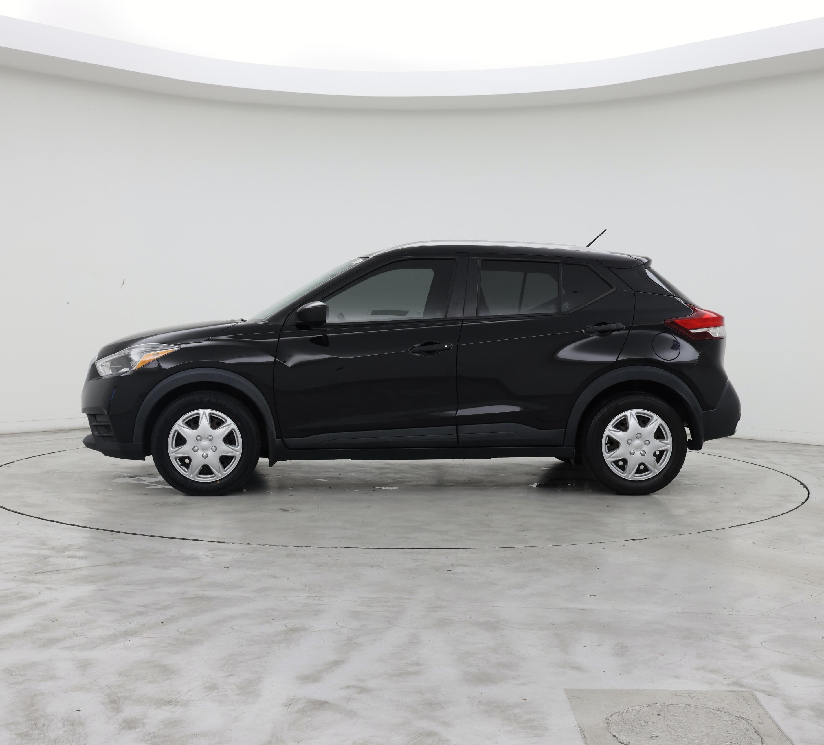 Thumbnail: 2019 Nissan Kicks - 3