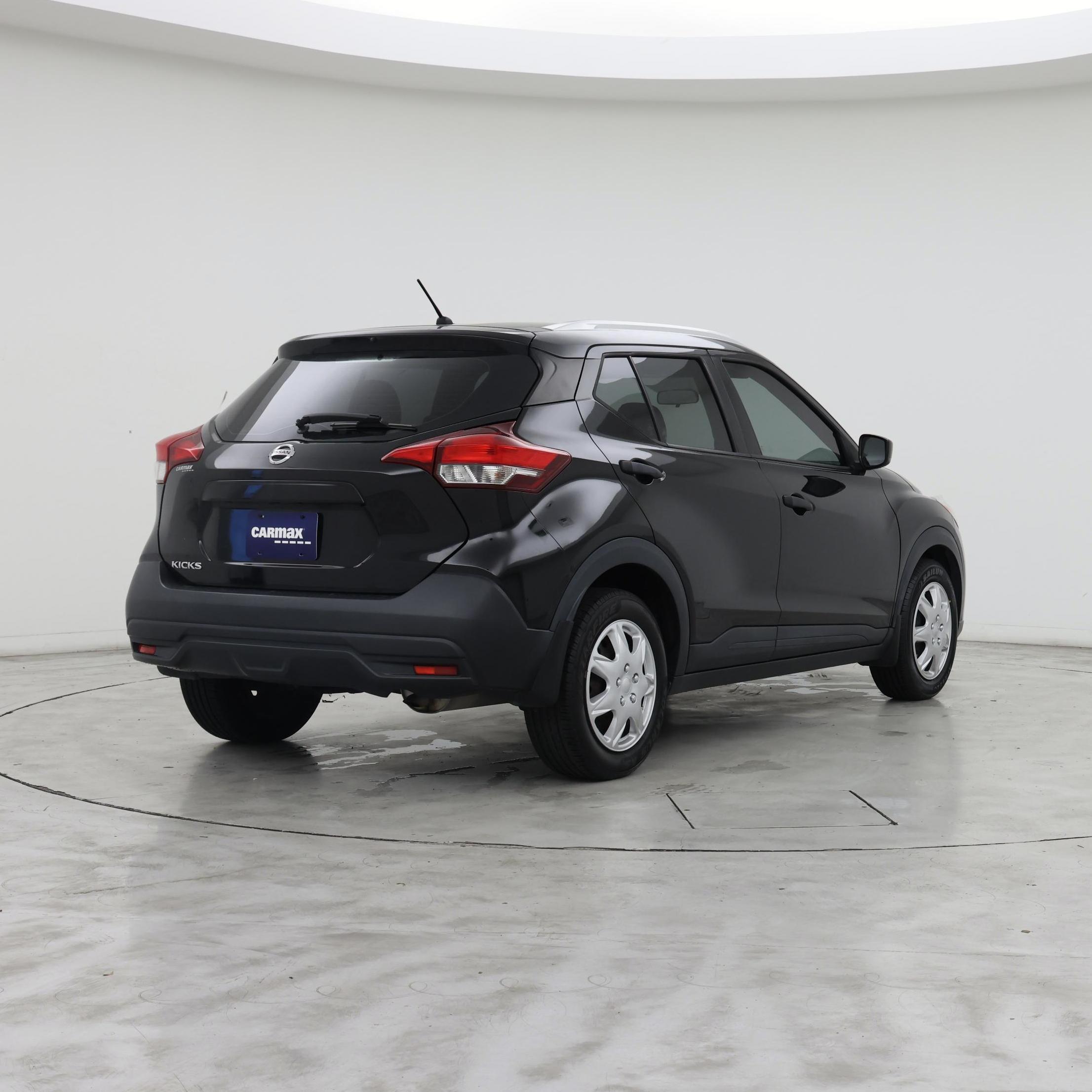 Thumbnail: 2019 Nissan Kicks - 8