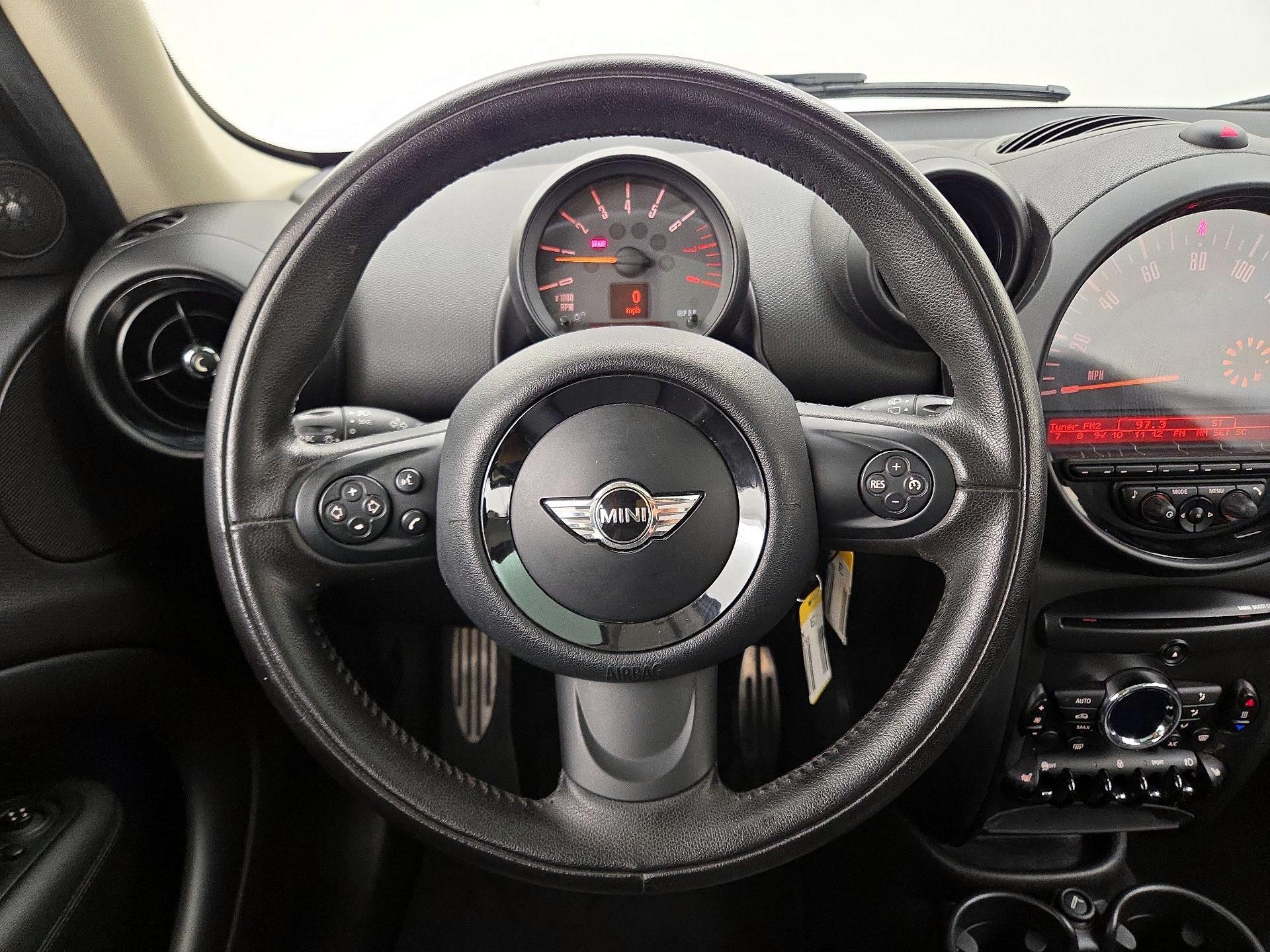 Thumbnail: 2015 MINI Cooper Countryman - 10