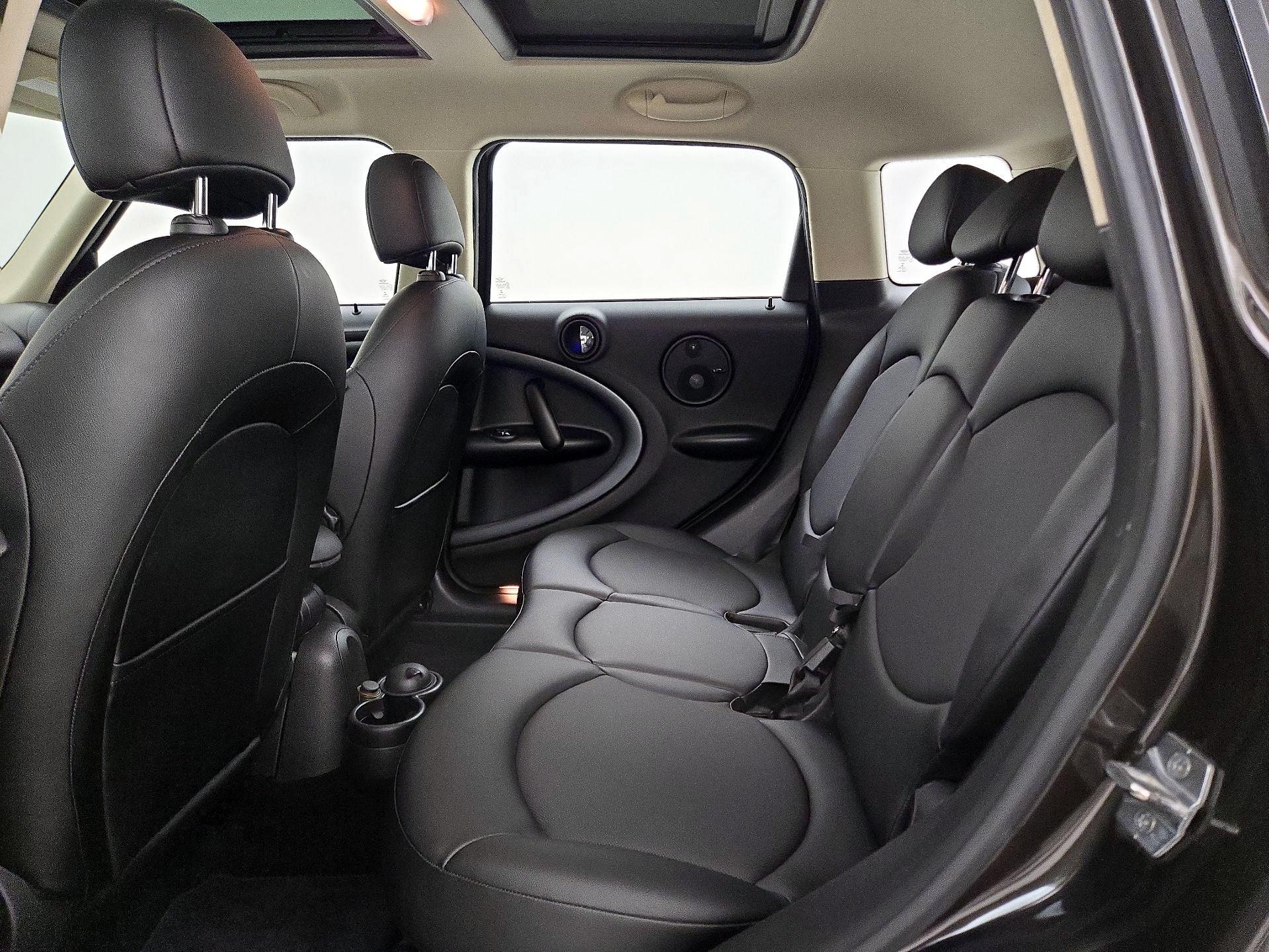 Thumbnail: 2015 MINI Cooper Countryman - 18