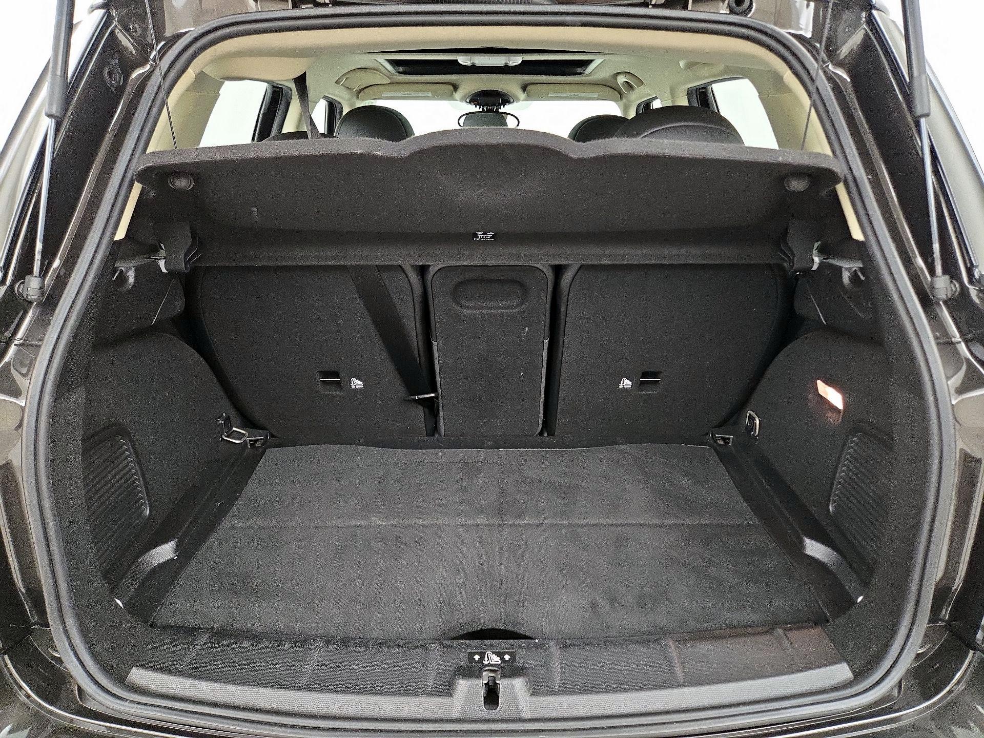 Thumbnail: 2015 MINI Cooper Countryman - 19