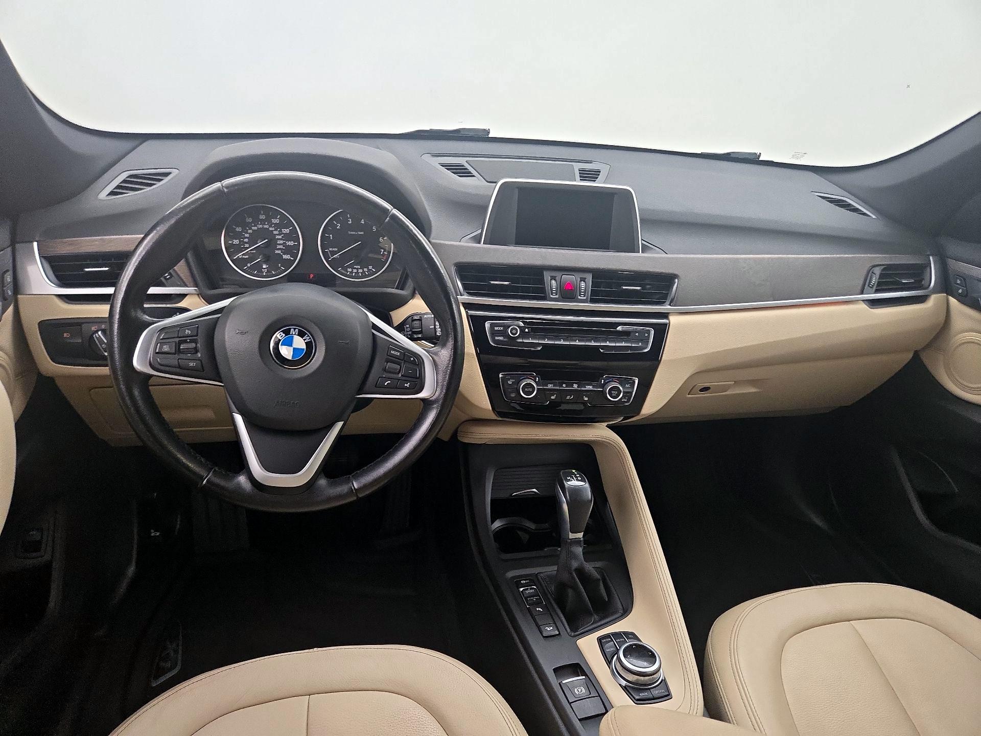 Thumbnail: 2017 BMW X1 - 9
