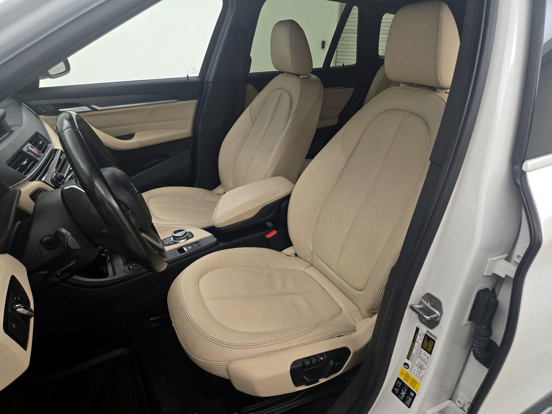 Thumbnail: 2017 BMW X1 - 11