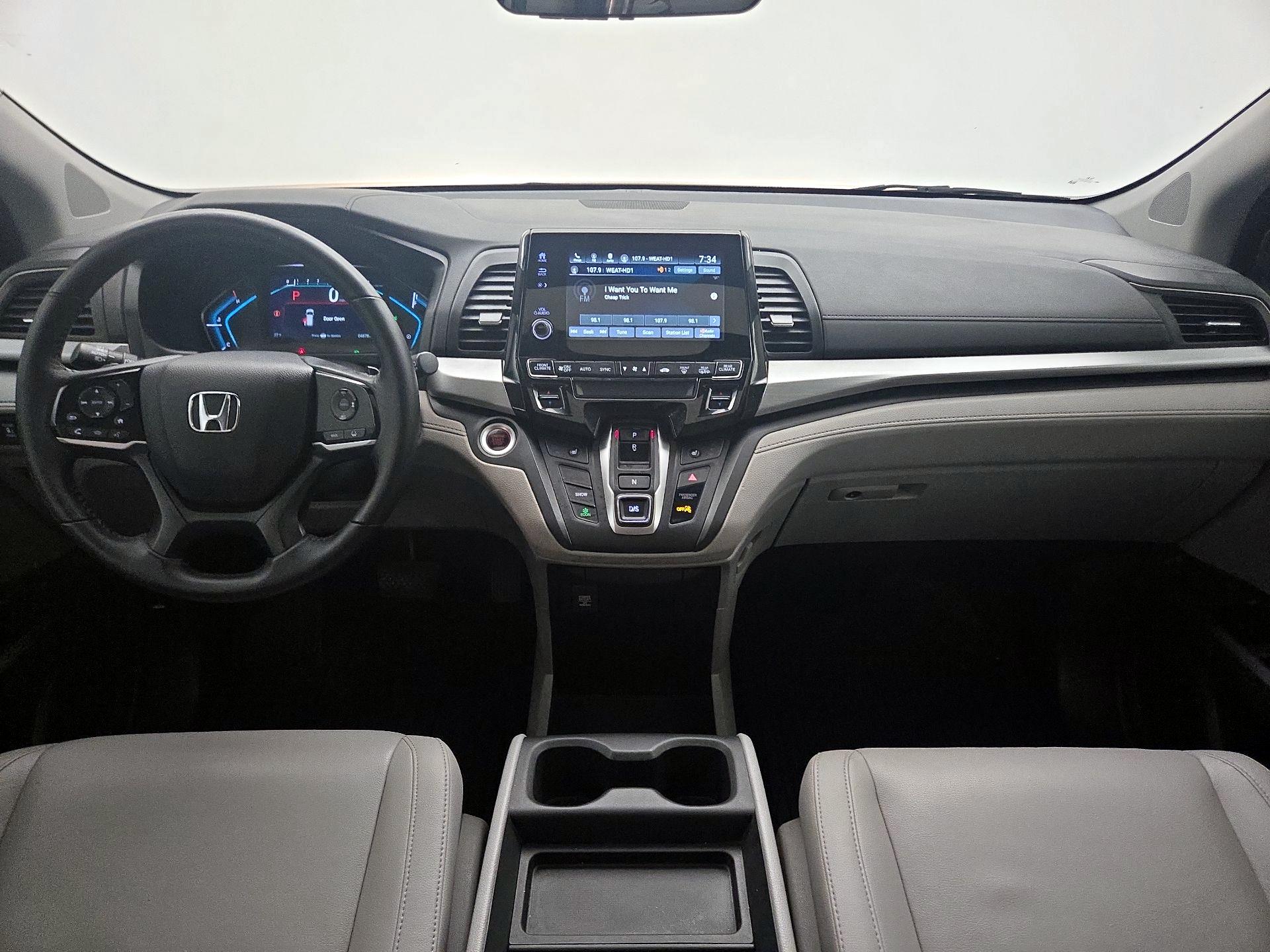 Thumbnail: 2018 Honda Odyssey - 9