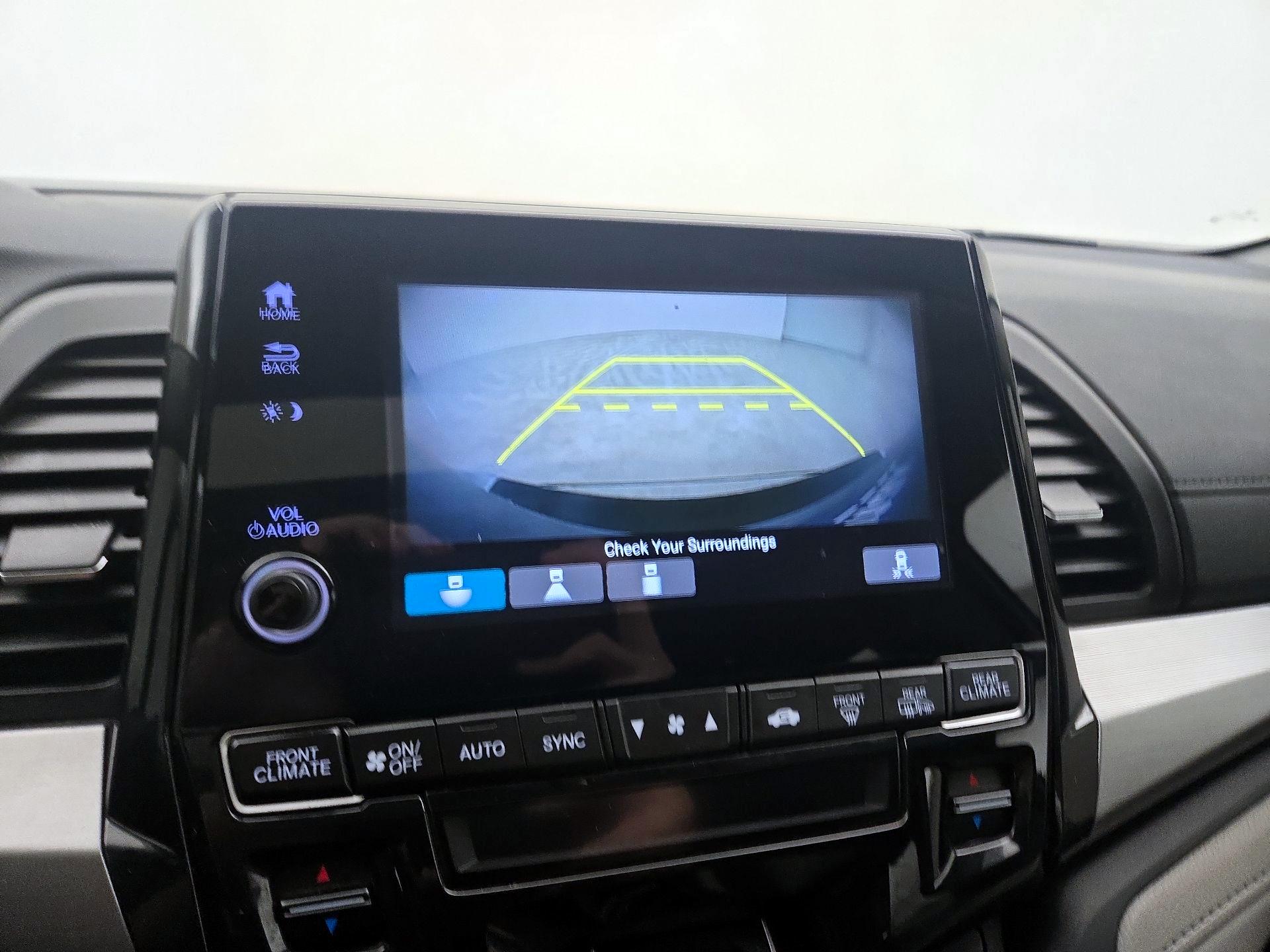 Thumbnail: 2018 Honda Odyssey - 14