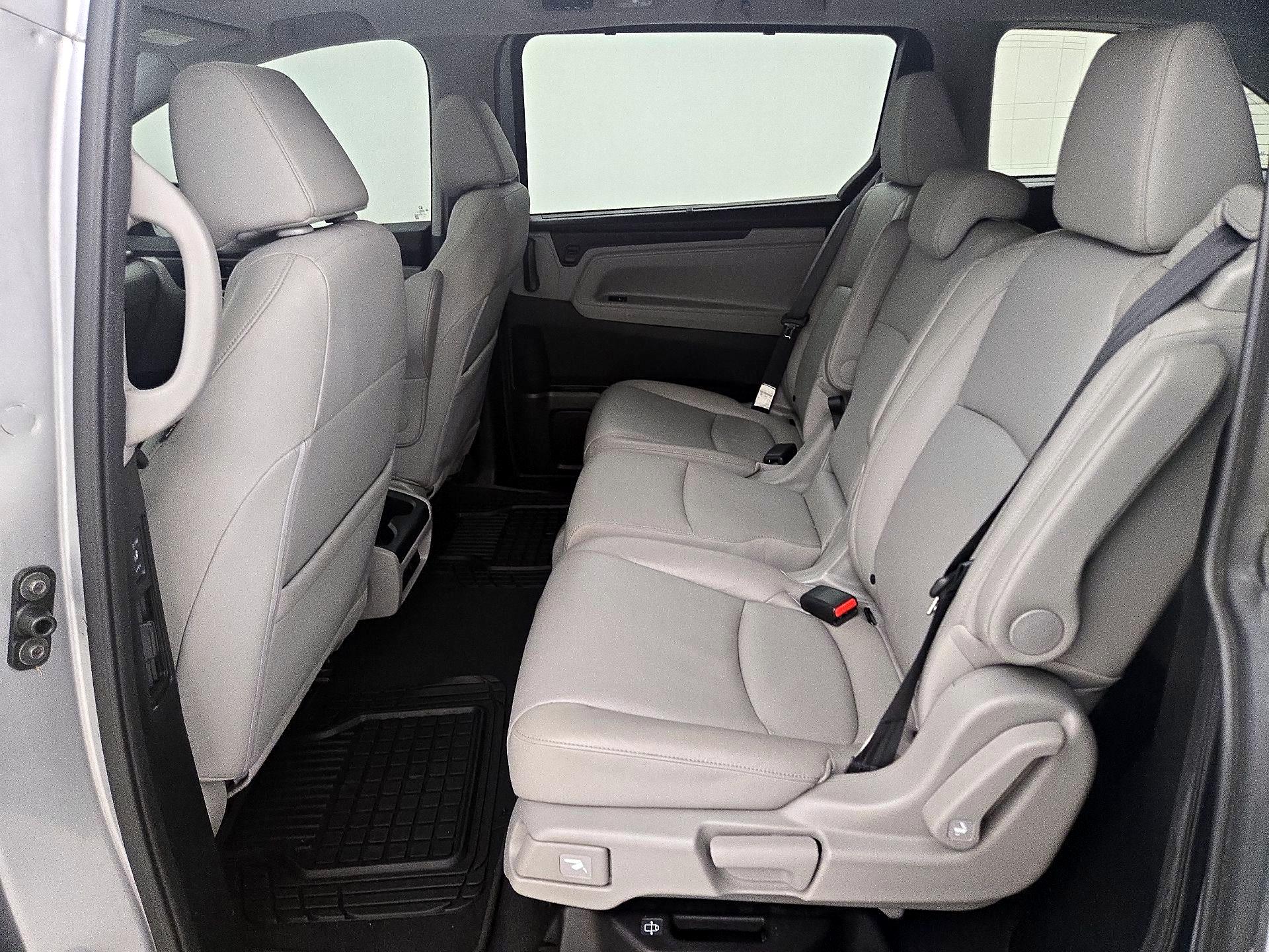 Thumbnail: 2018 Honda Odyssey - 20
