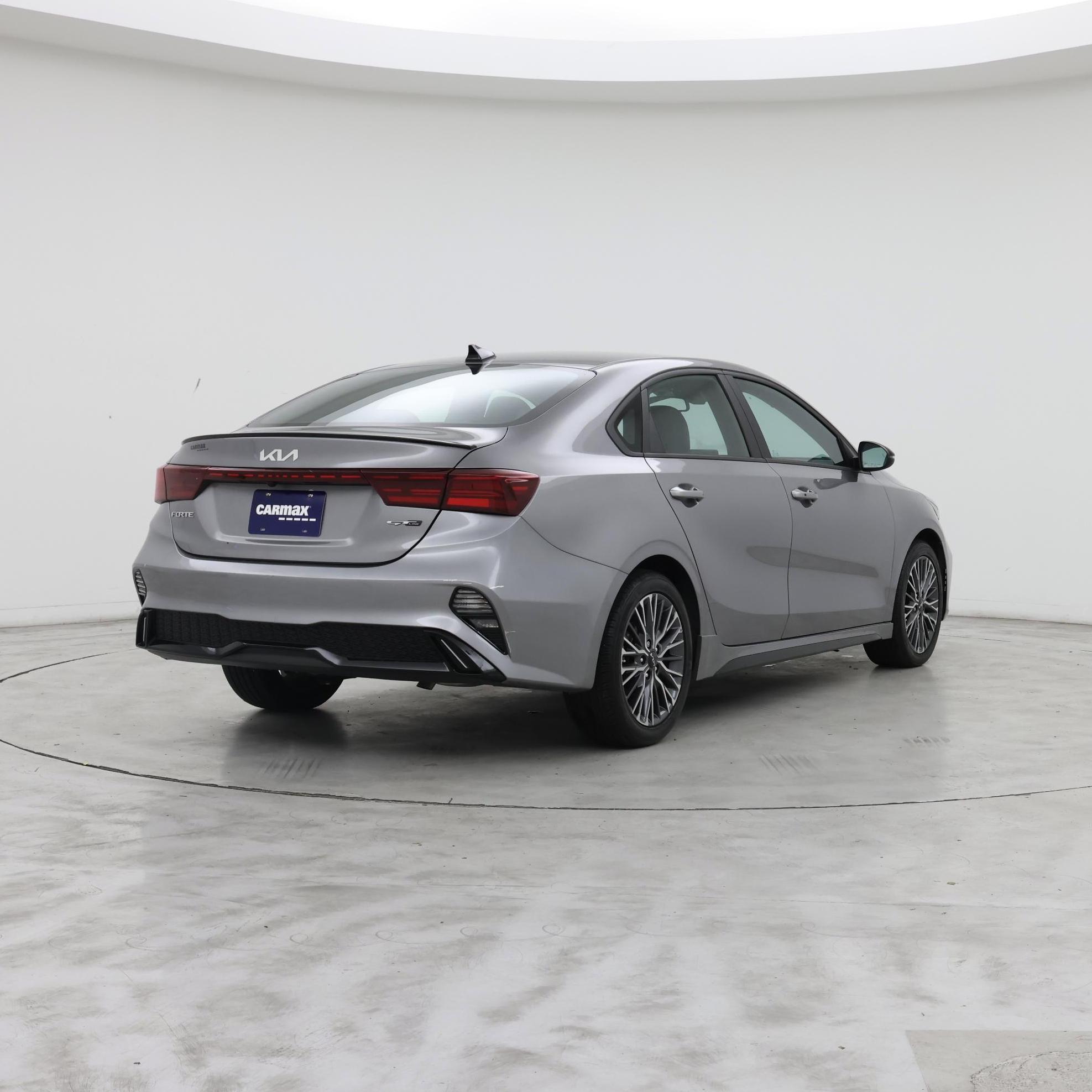 Thumbnail: 2023 Kia Forte - 8