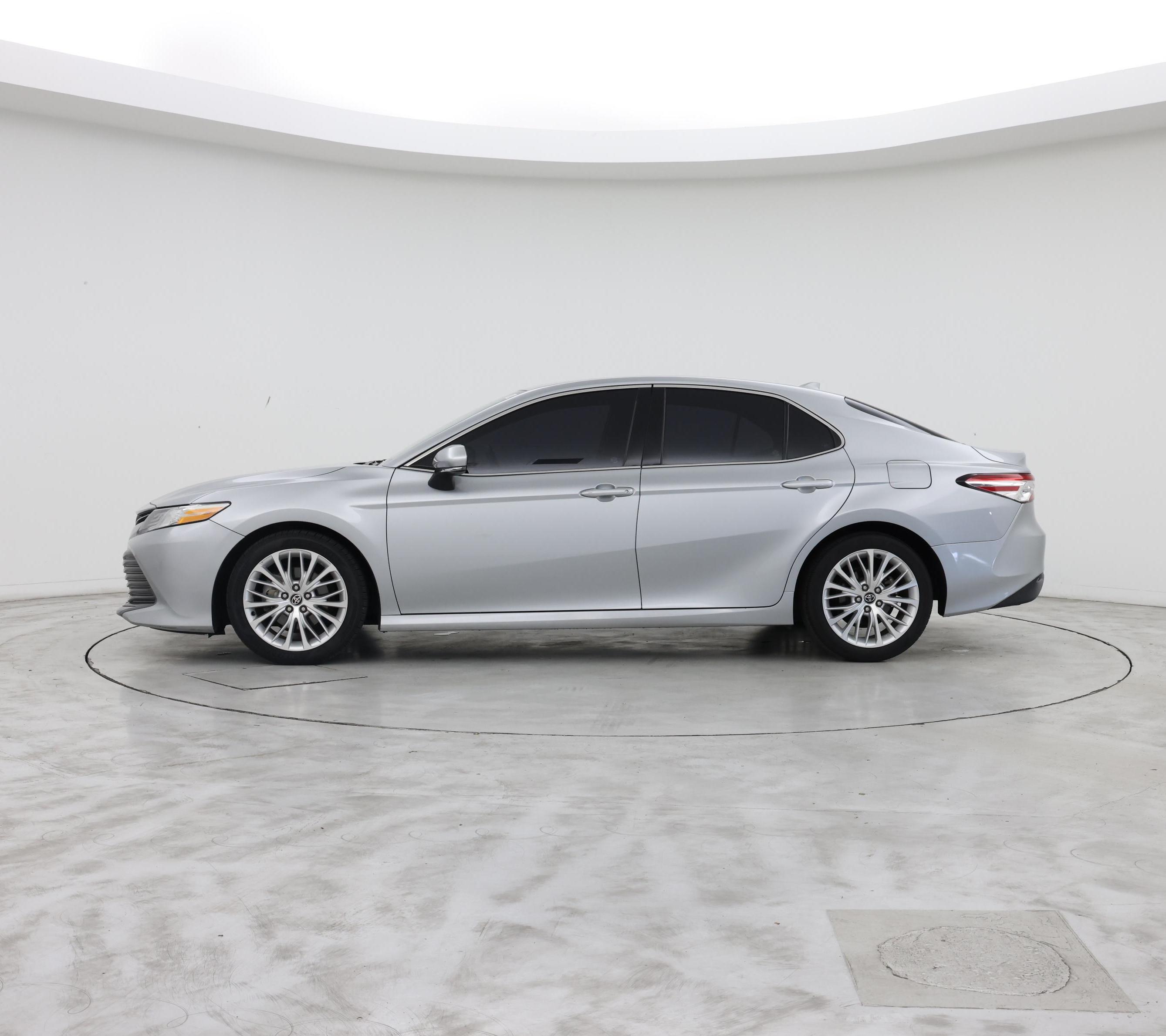 Thumbnail: 2020 Toyota Camry - 3