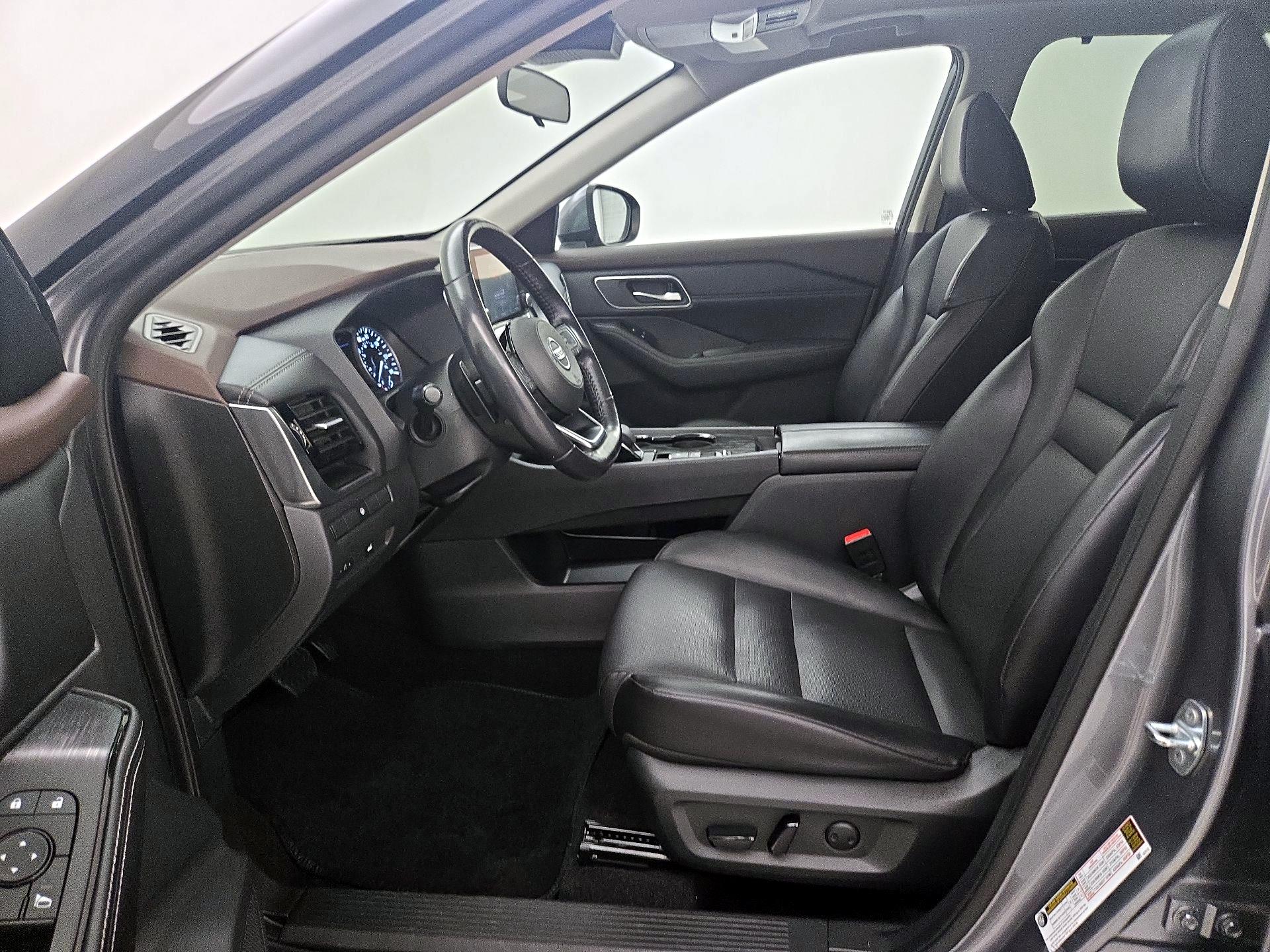 Thumbnail: 2021 Nissan Rogue - 11