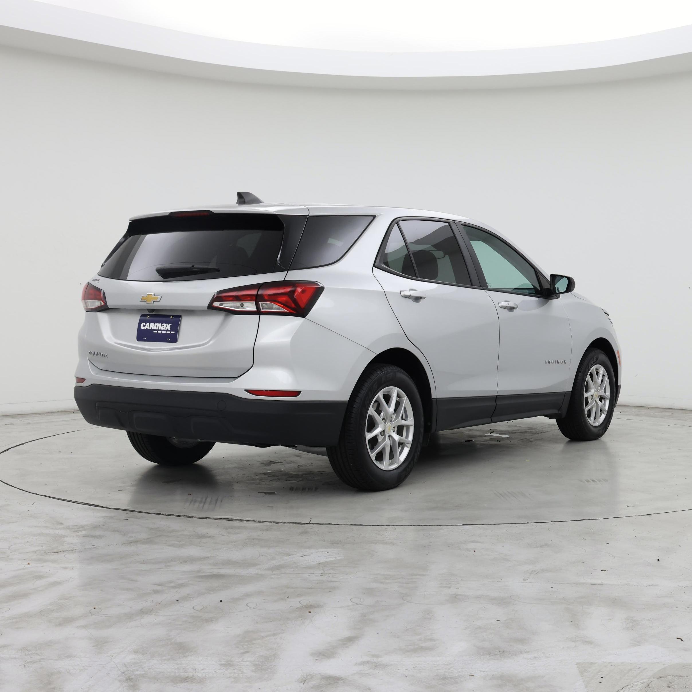 Thumbnail: 2022 Chevrolet Equinox - 8