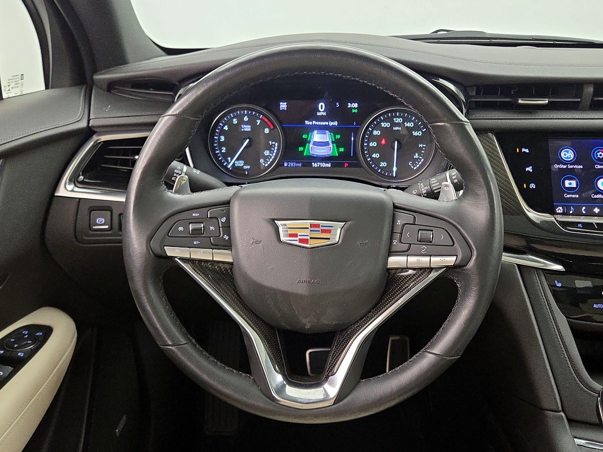 Thumbnail: 2020 Cadillac XT6 - 10