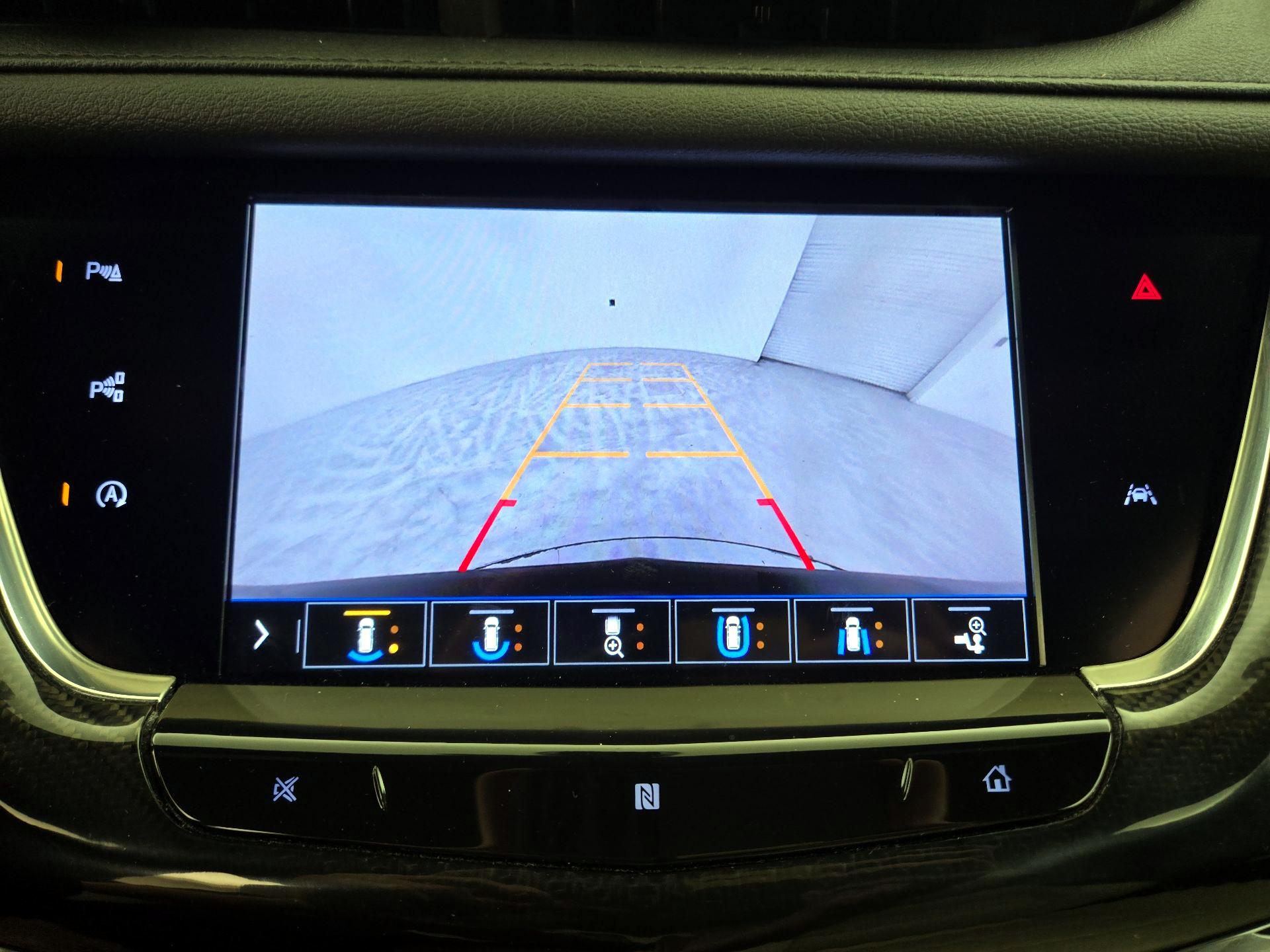 Thumbnail: 2020 Cadillac XT6 - 14