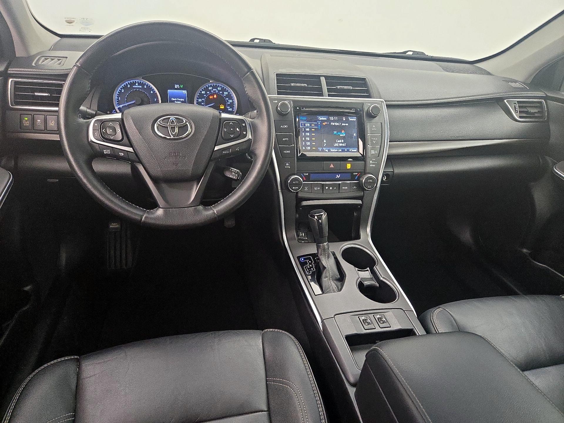 Thumbnail: 2015 Toyota Camry - 9