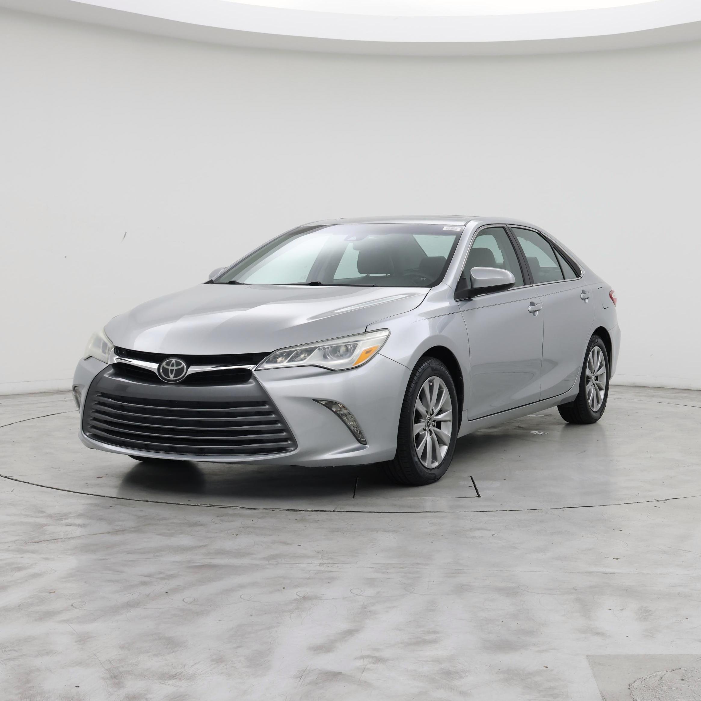 Thumbnail: 2015 Toyota Camry - 4