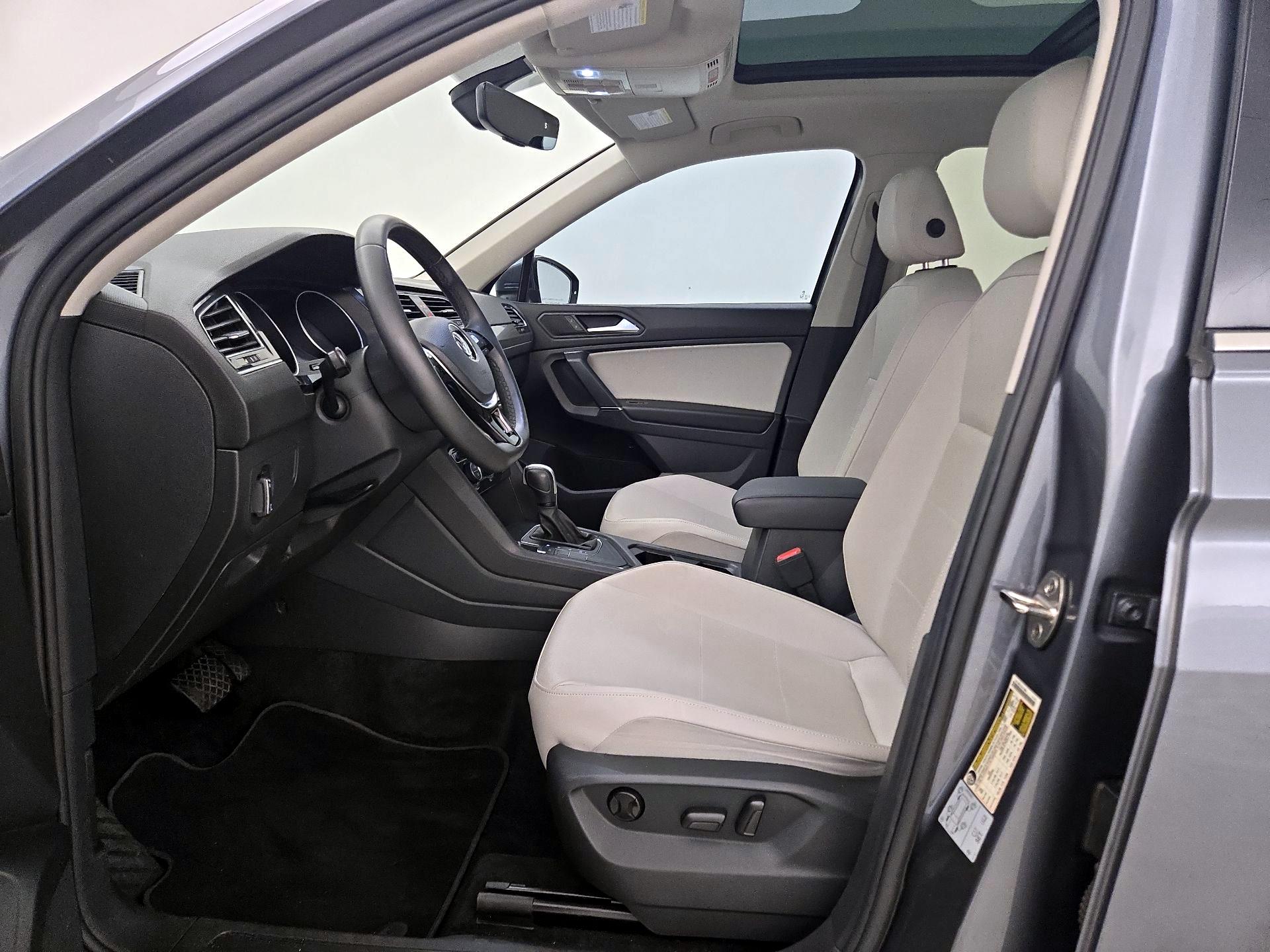 Thumbnail: 2020 Volkswagen Tiguan - 11