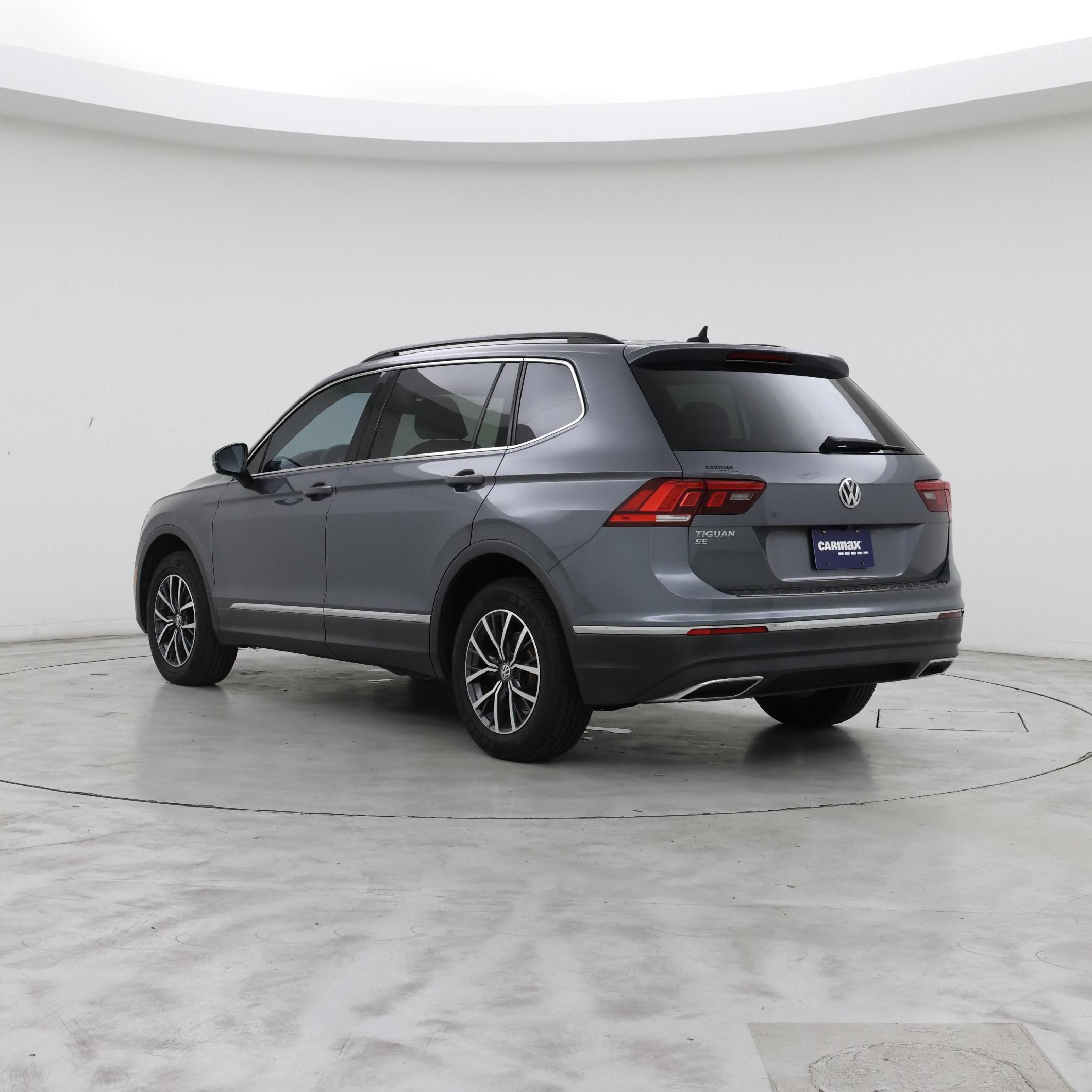 Thumbnail: 2020 Volkswagen Tiguan - 2