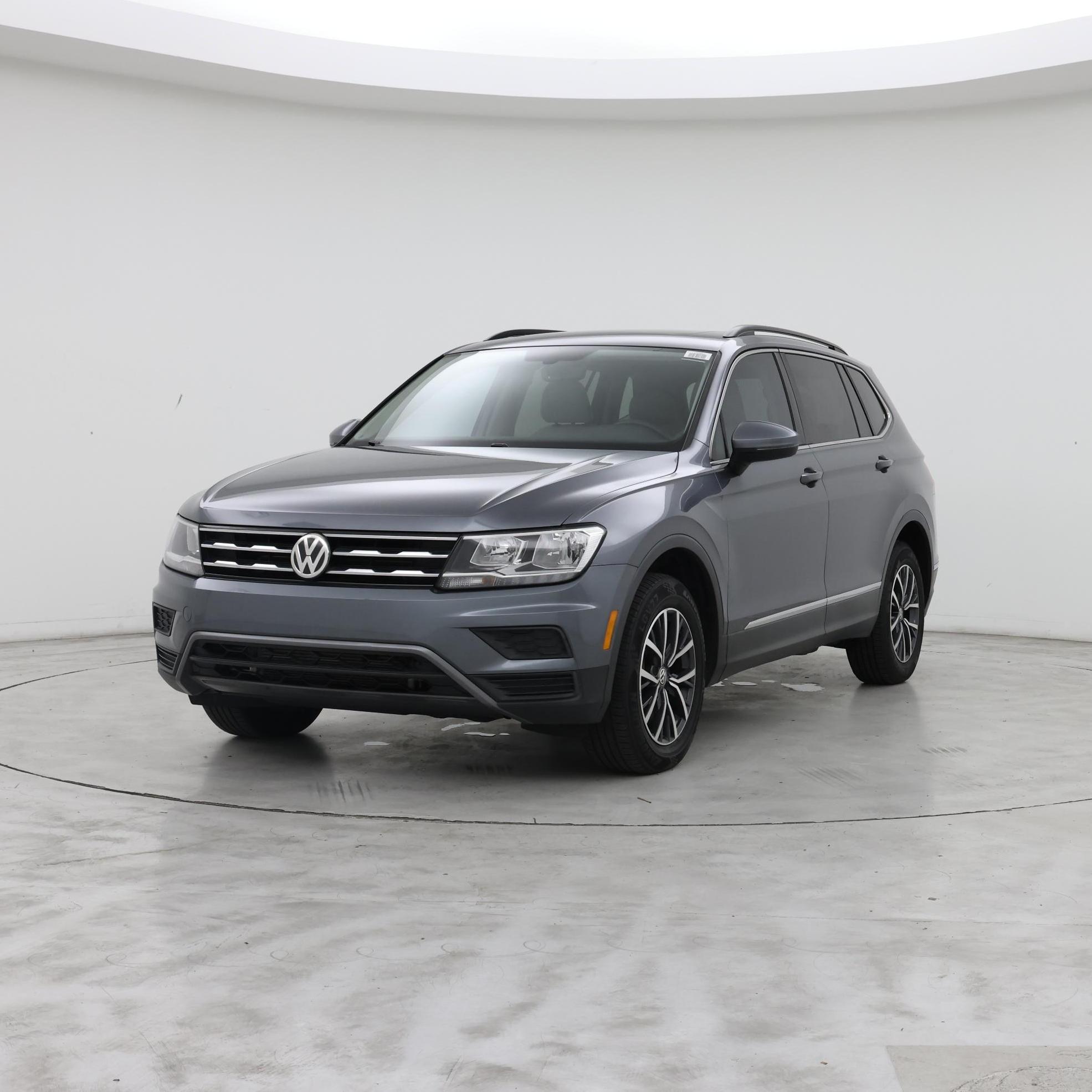 Thumbnail: 2020 Volkswagen Tiguan - 4