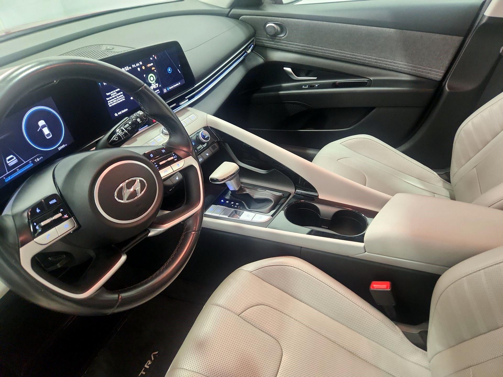 Thumbnail: 2023 Hyundai Elantra - 11