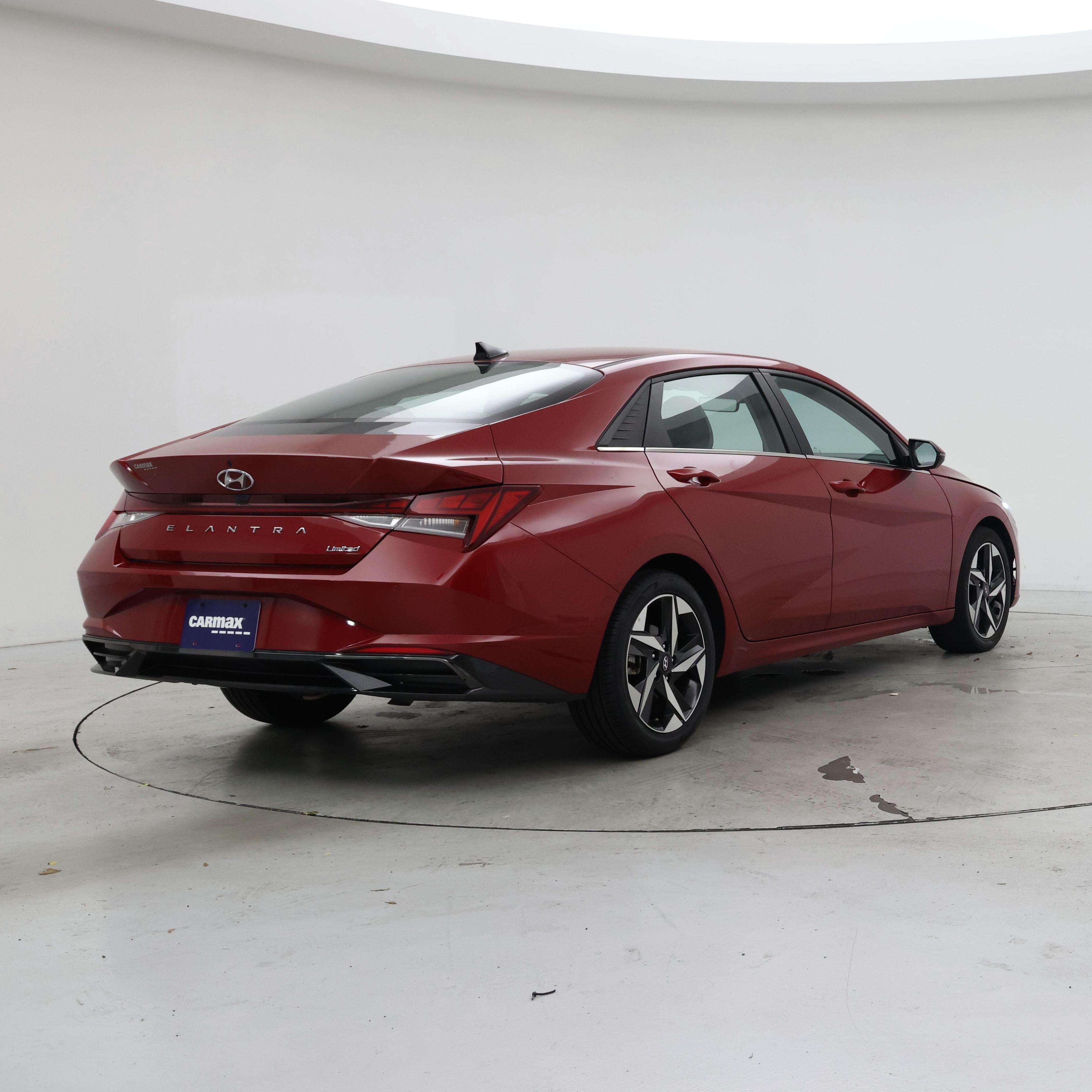 Thumbnail: 2023 Hyundai Elantra - 8