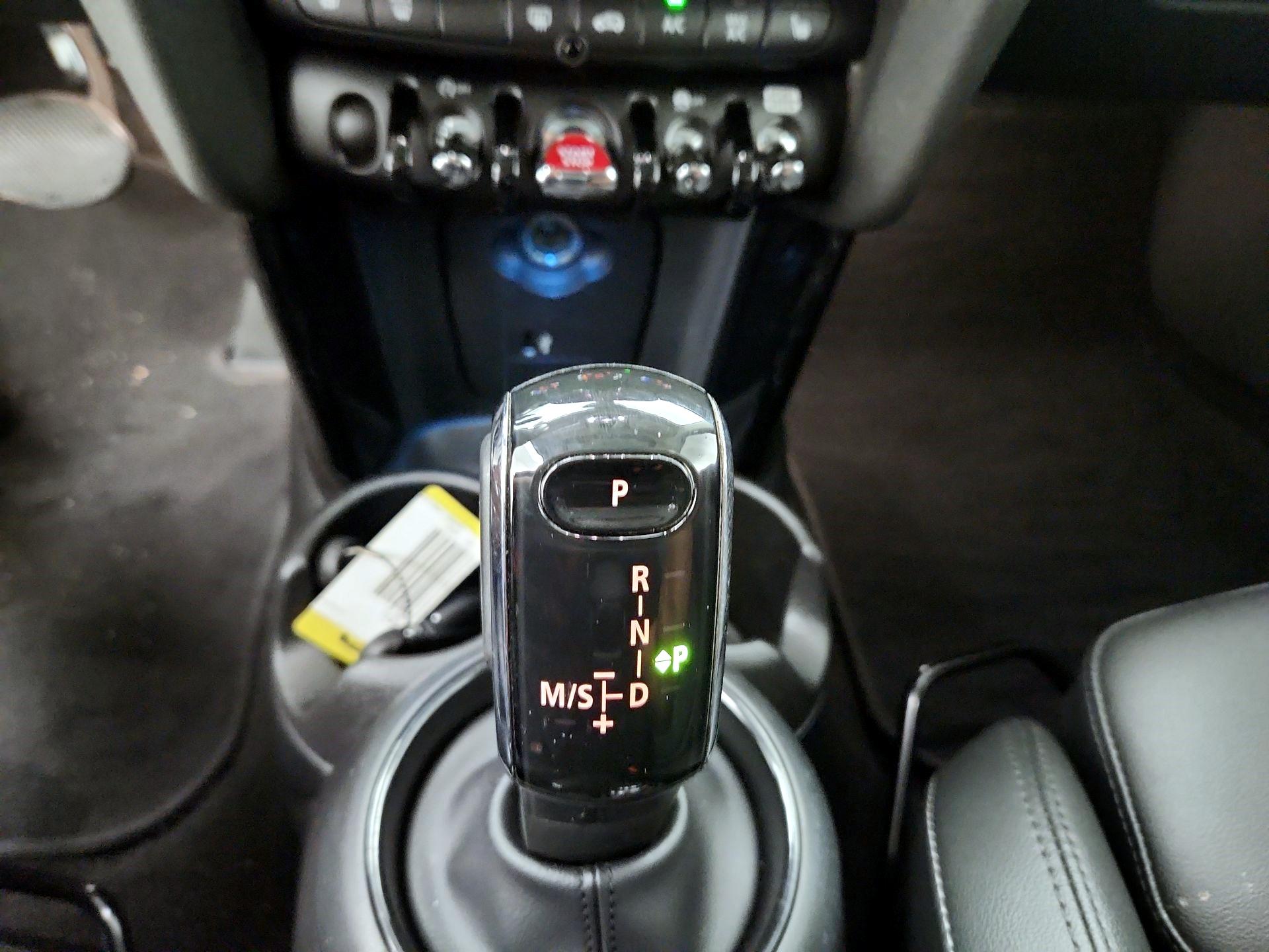 Thumbnail: 2023 MINI Cooper Hardtop - 17