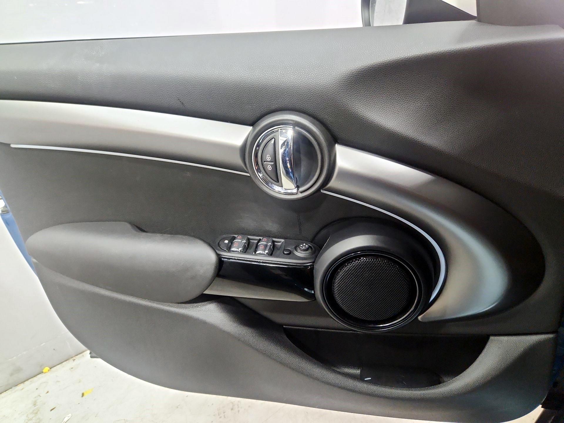 Thumbnail: 2023 MINI Cooper Hardtop - 12