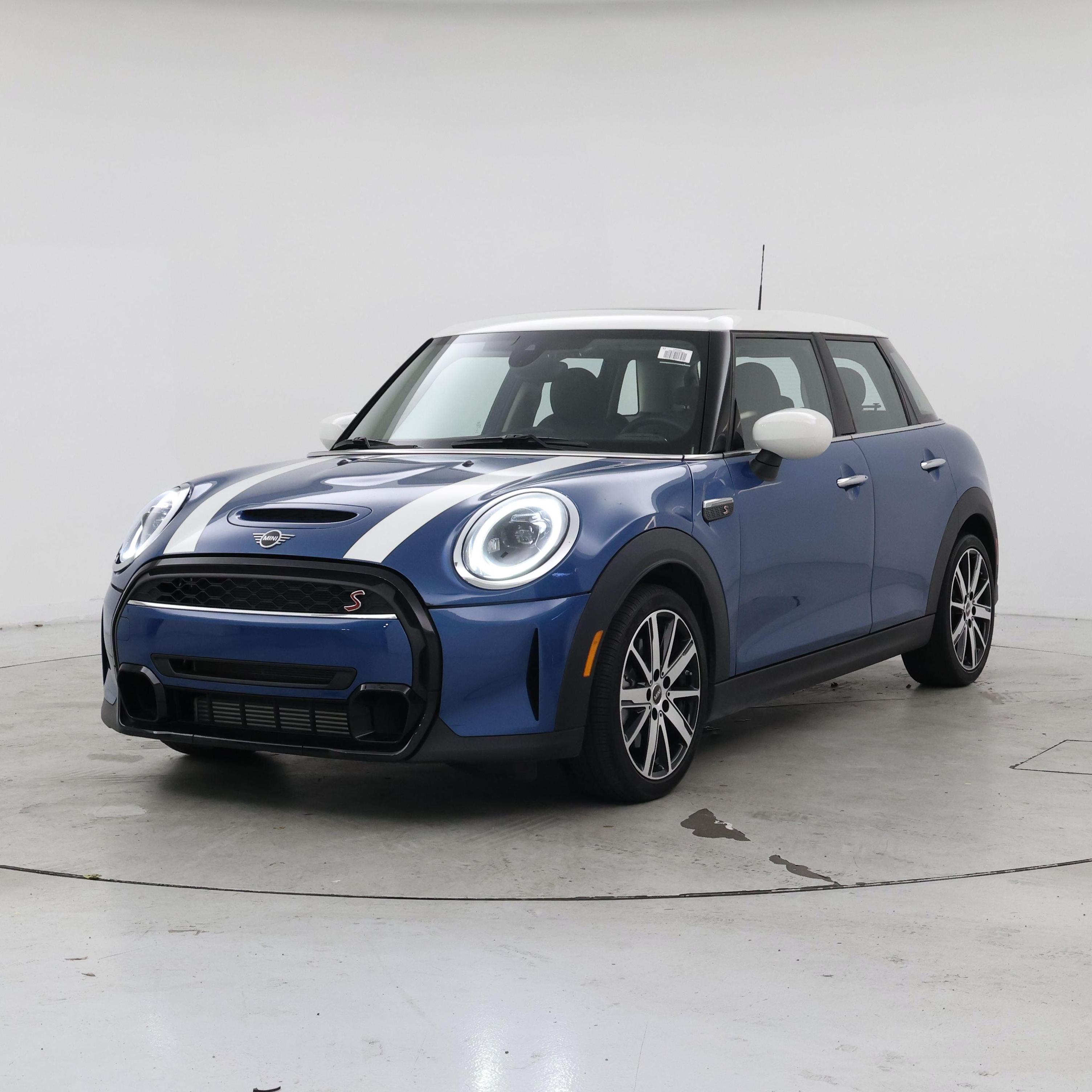 Thumbnail: 2023 MINI Cooper Hardtop - 4