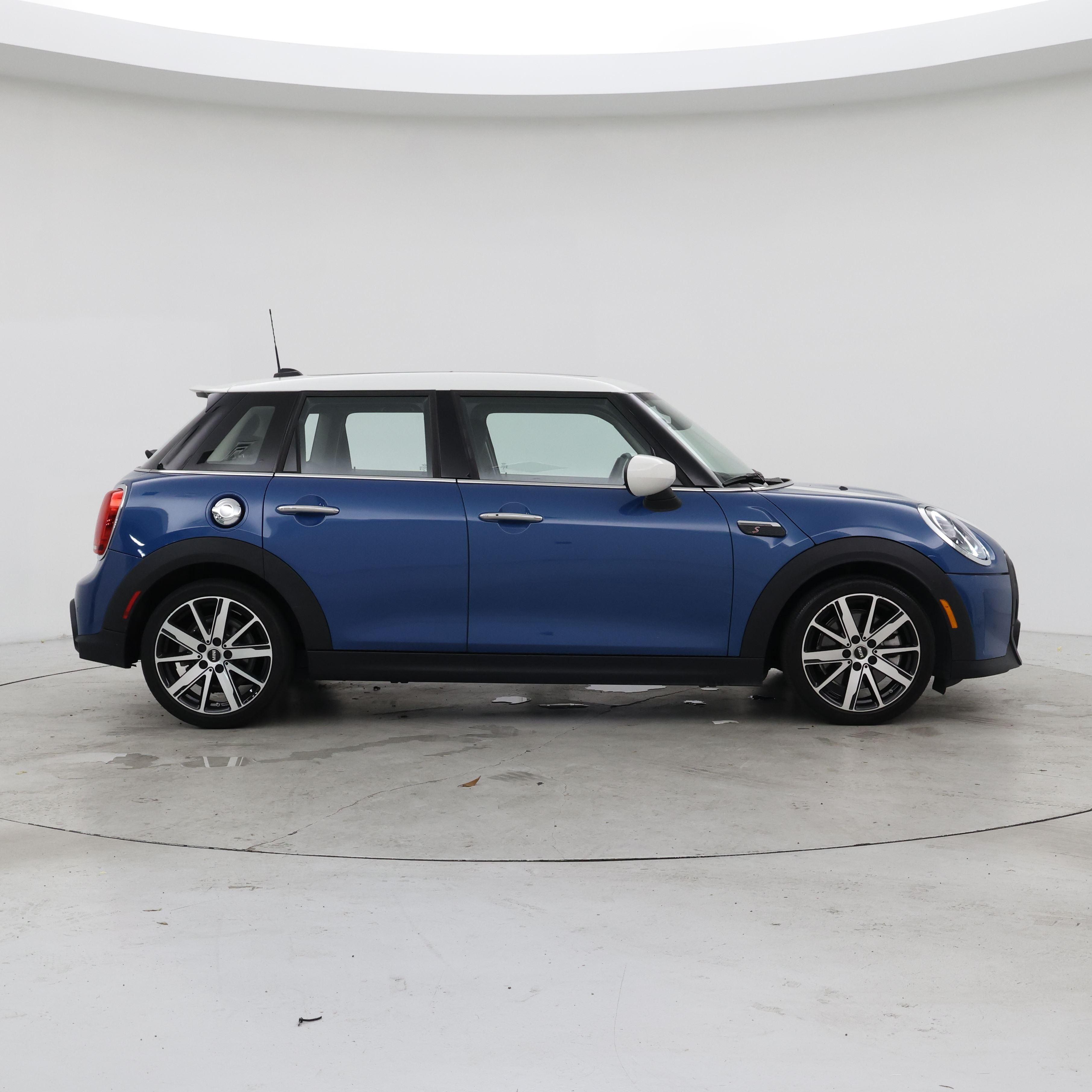 Thumbnail: 2023 MINI Cooper Hardtop - 7