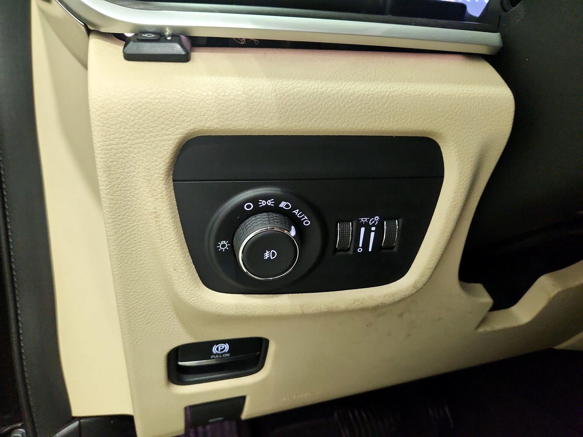 Thumbnail: 2021 Jeep Grand Cherokee L - 13