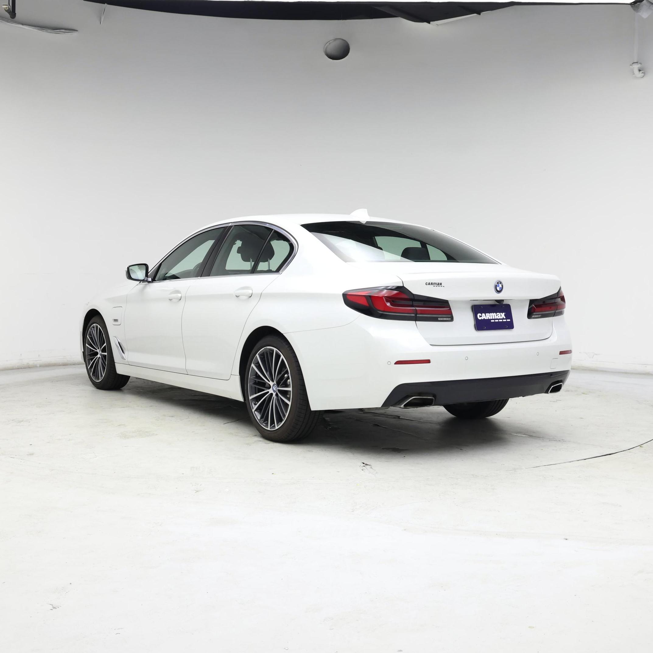 Thumbnail: 2022 BMW 5 Series - 2