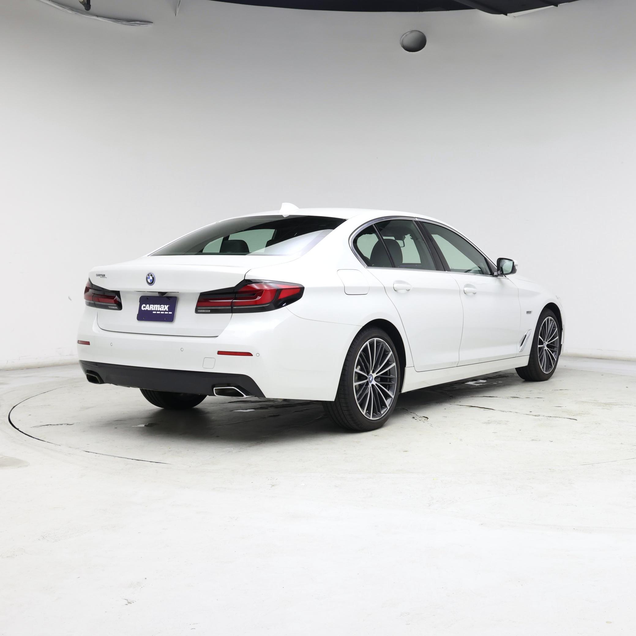 Thumbnail: 2022 BMW 5 Series - 8