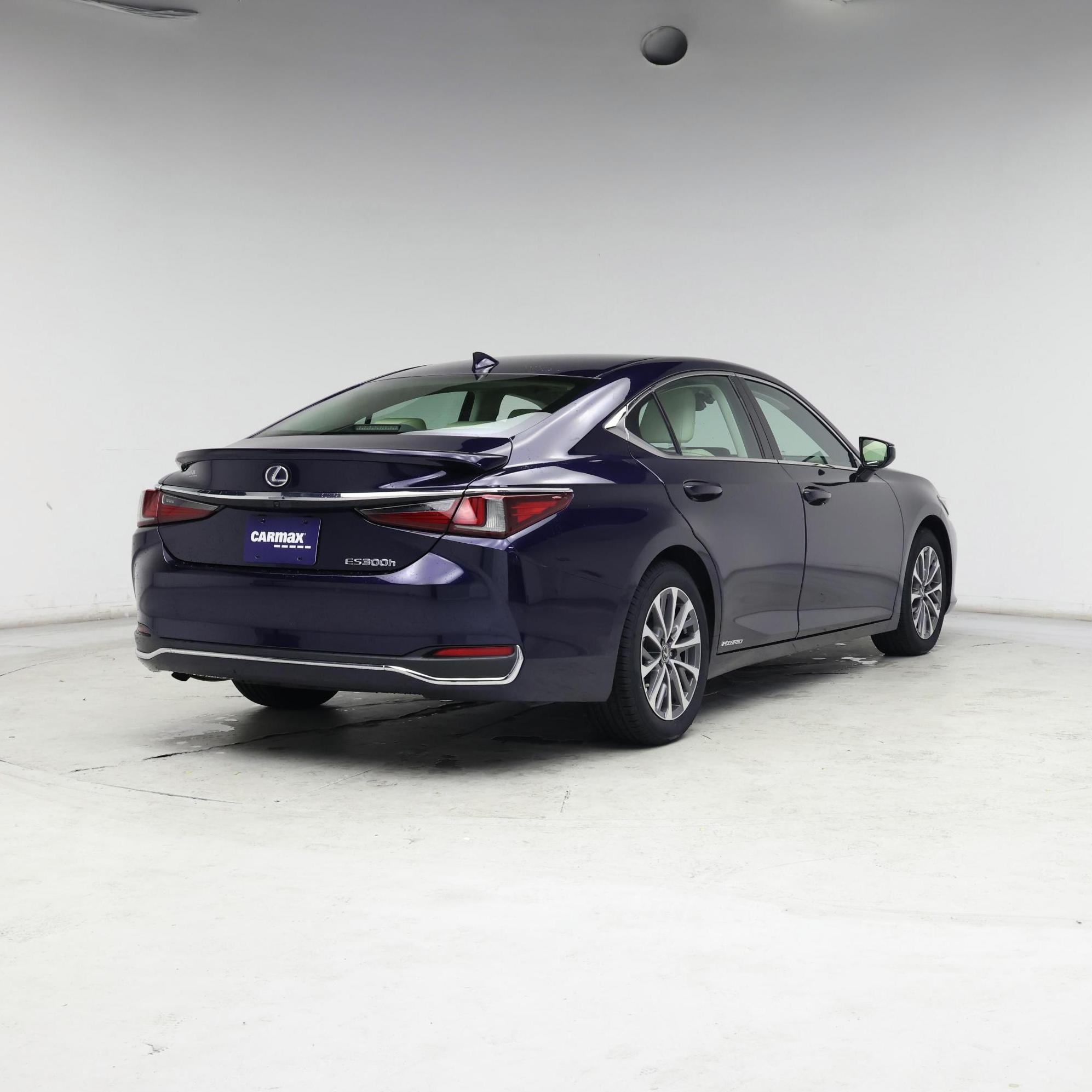 Thumbnail: 2022 Lexus ES - 8