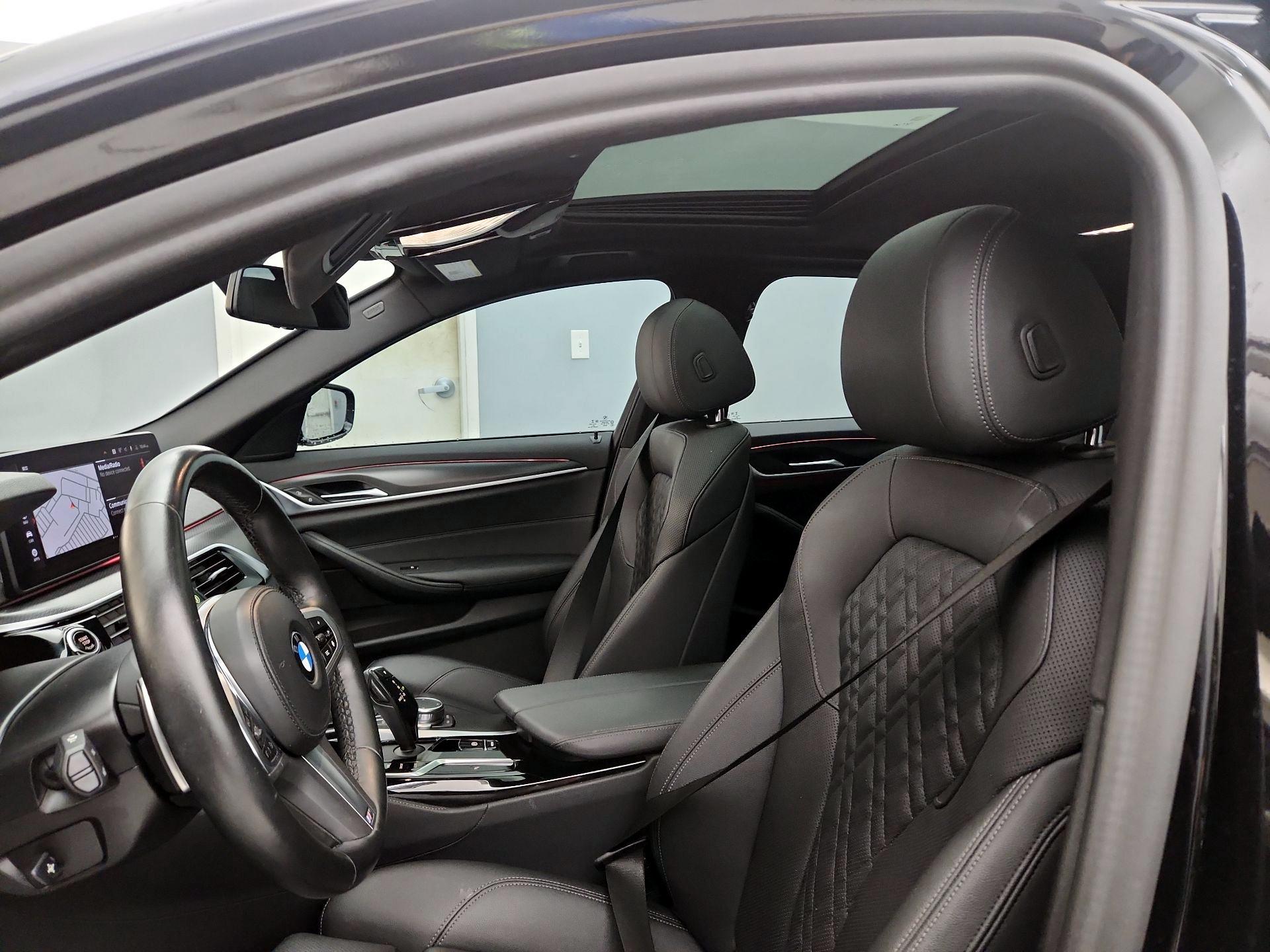 Thumbnail: 2023 BMW 5 Series - 20
