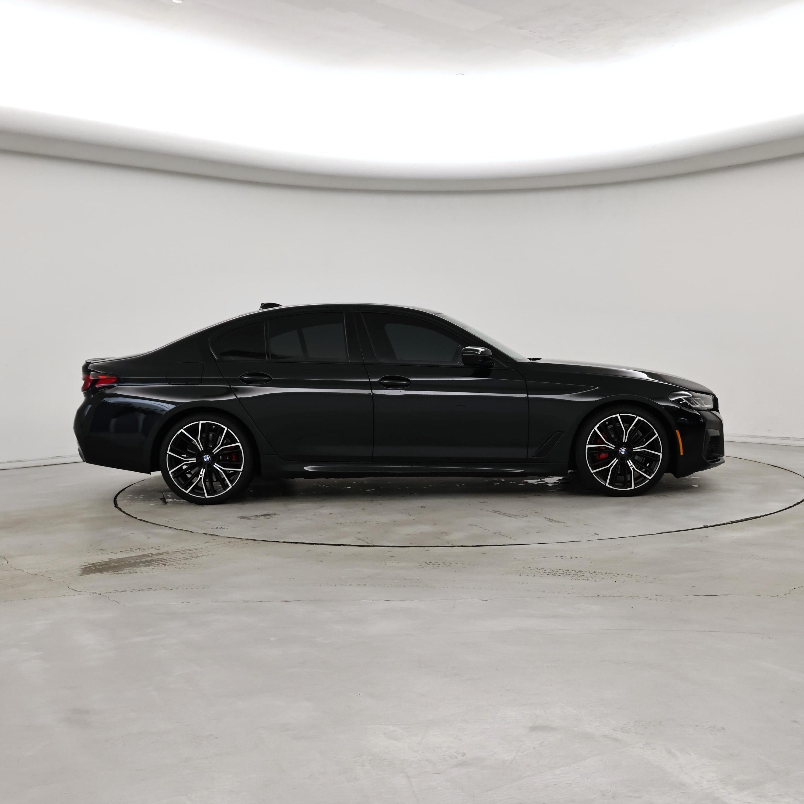 Thumbnail: 2023 BMW 5 Series - 7