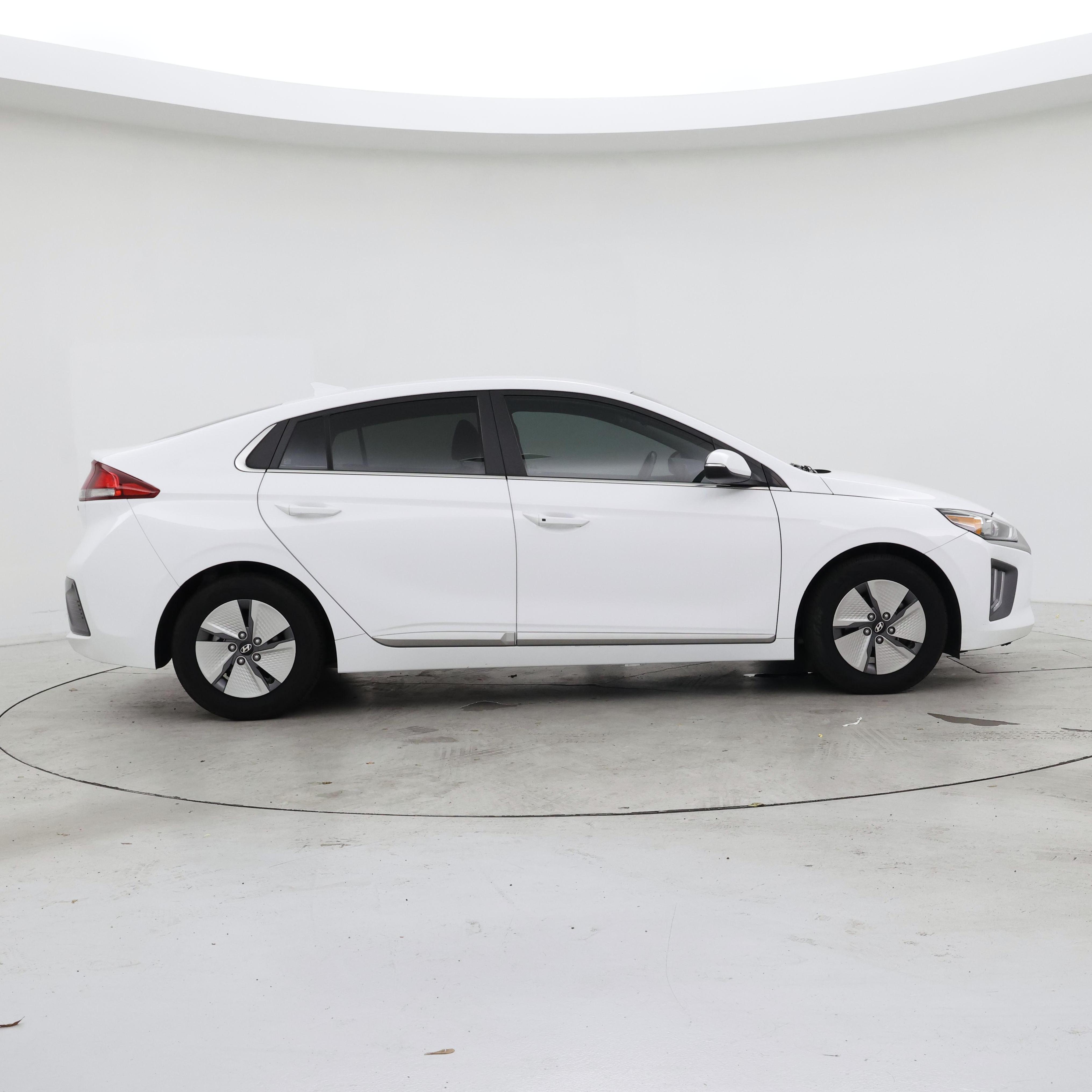 Thumbnail: 2022 Hyundai Ioniq - 7