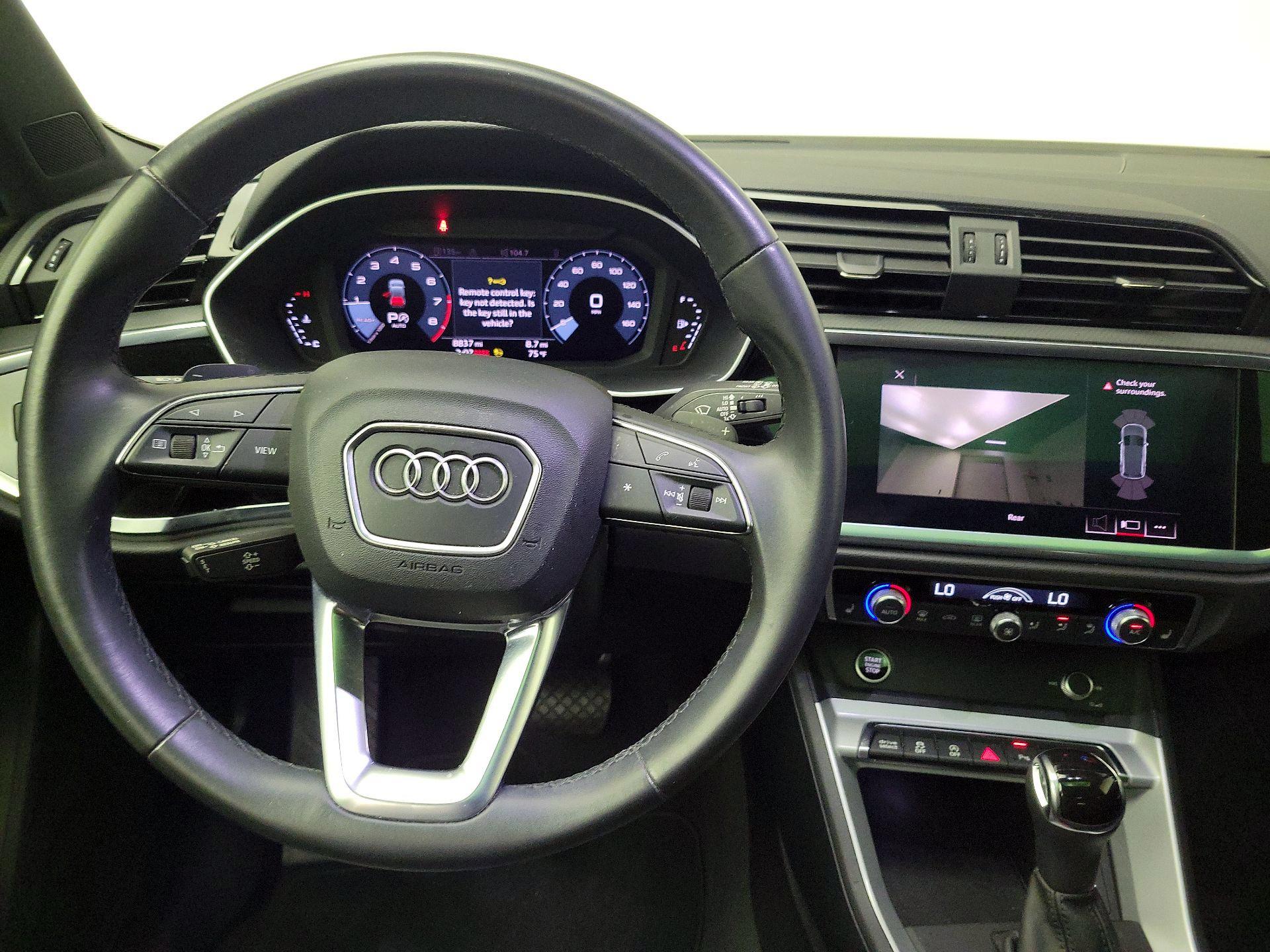 Thumbnail: 2021 Audi Q3 - 10