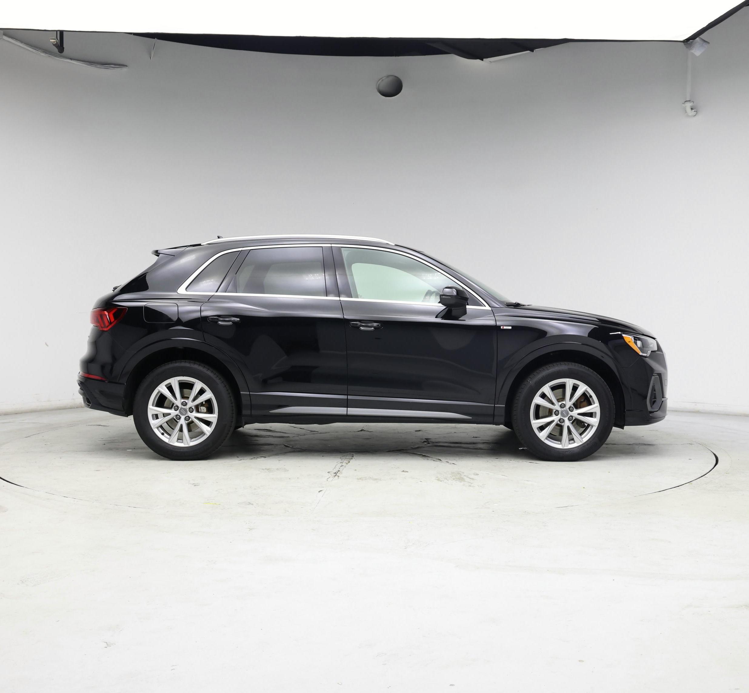 Thumbnail: 2021 Audi Q3 - 7