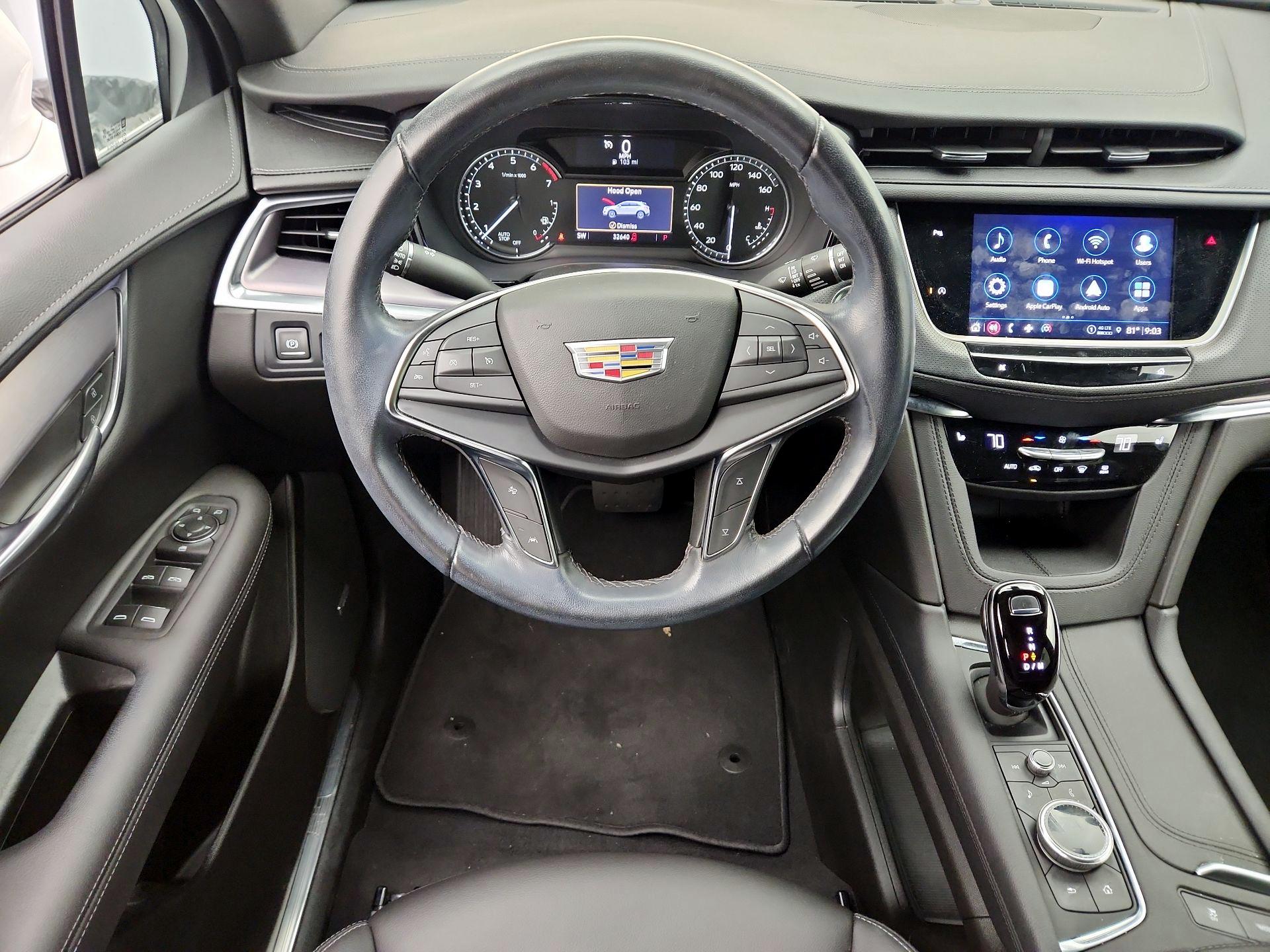 Thumbnail: 2022 Cadillac XT5 - 10
