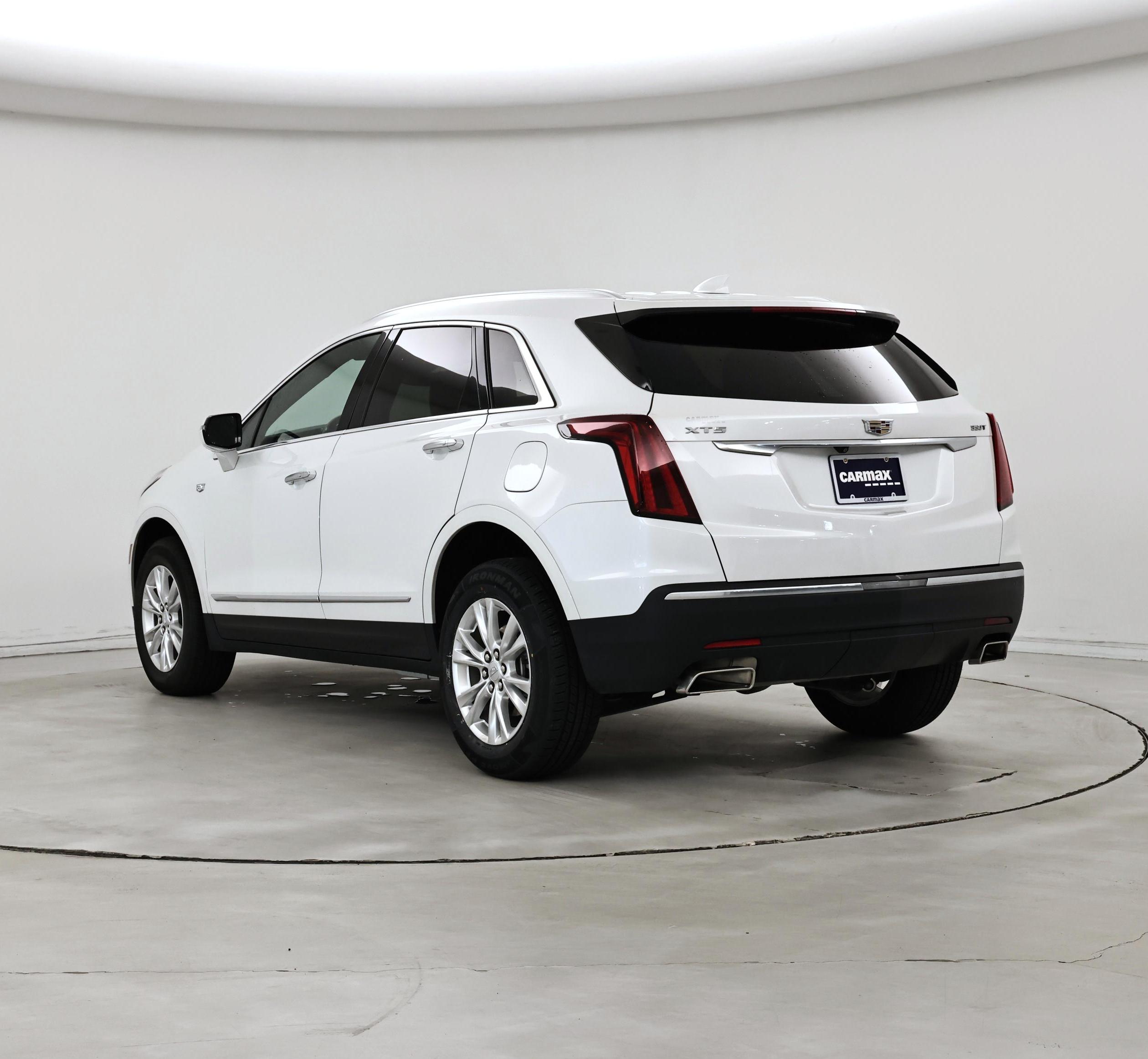 Thumbnail: 2022 Cadillac XT5 - 2