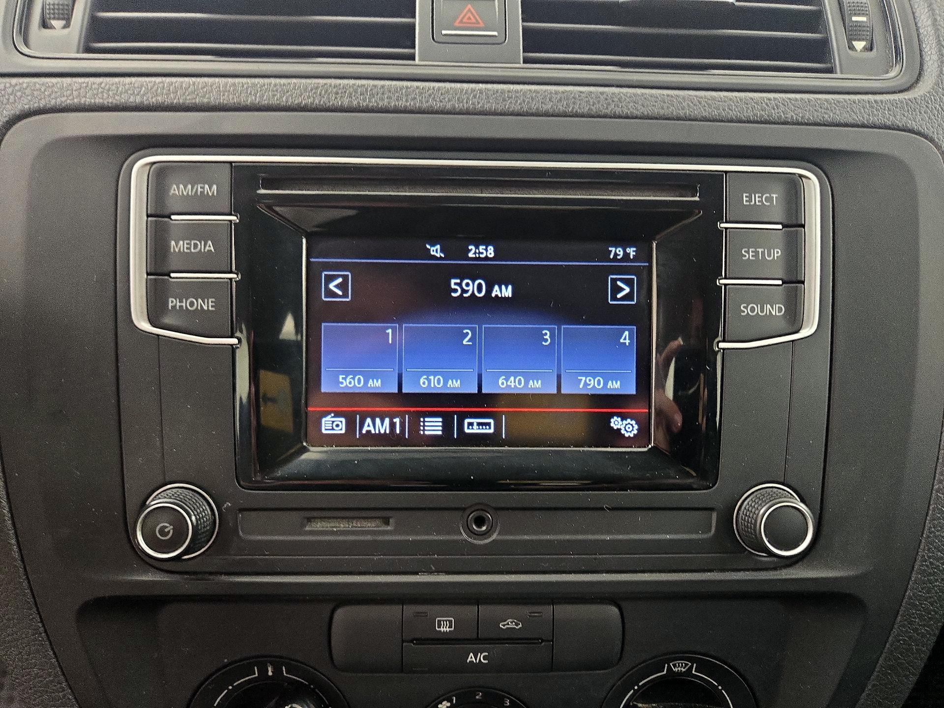 Thumbnail: 2016 Volkswagen Jetta - 12