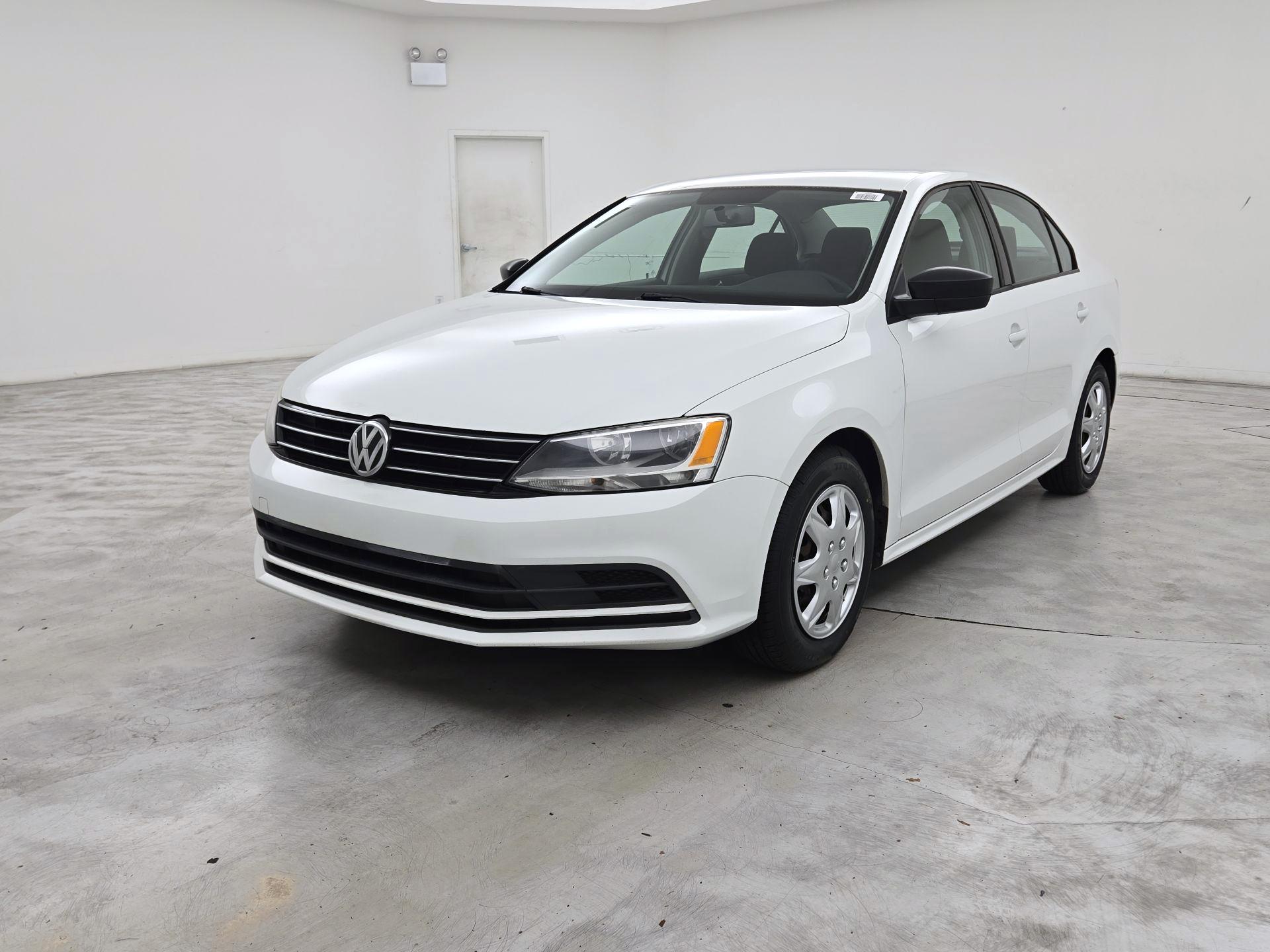 Thumbnail: 2016 Volkswagen Jetta - 3