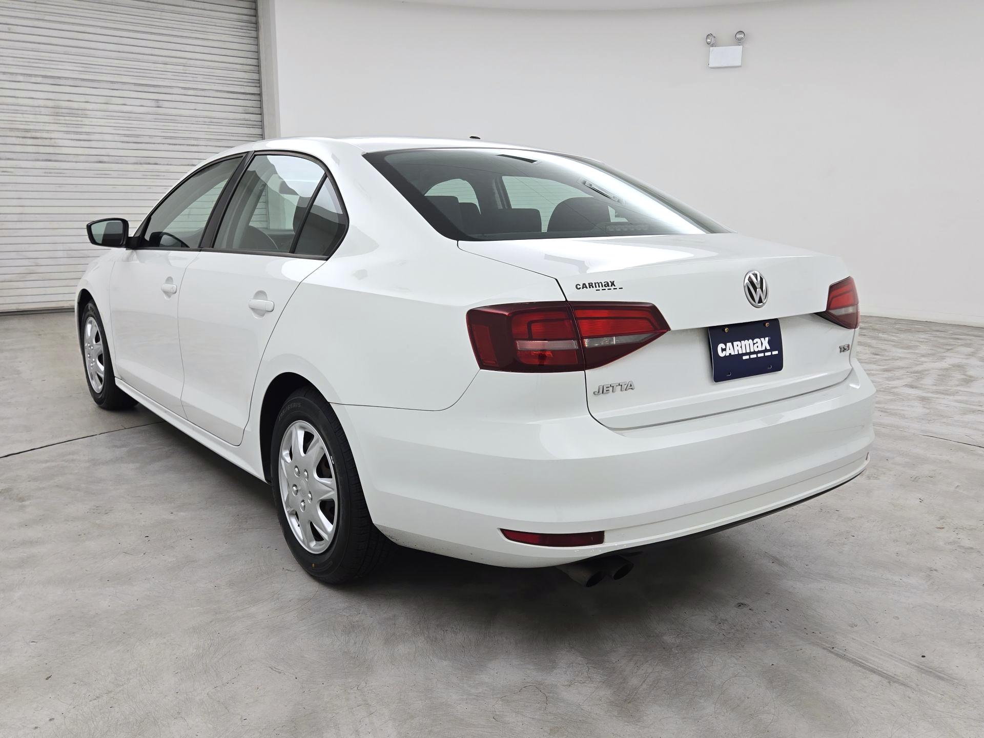 Thumbnail: 2016 Volkswagen Jetta - 7